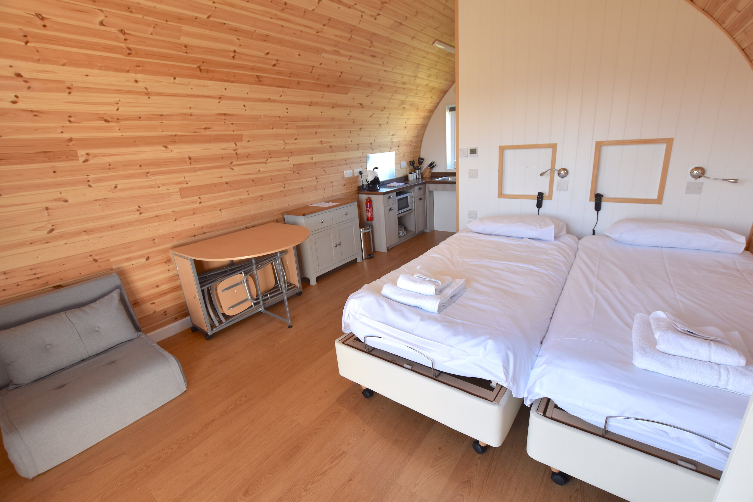 Wheelchair accessible glamping pod living space