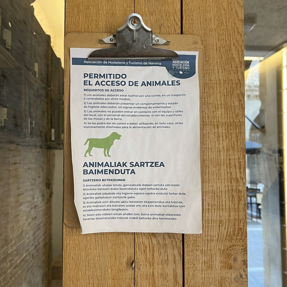 Normas de acceso con perro en la hostelería.