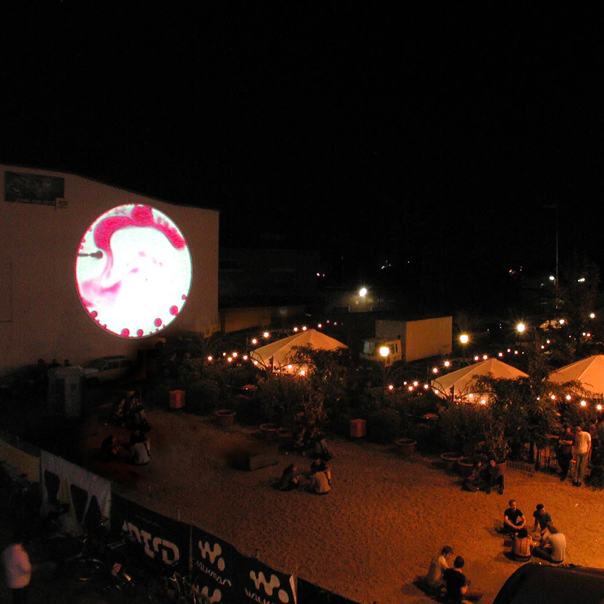 TNL-Design-Illumination-Popkomm-Köln-2001.jpg