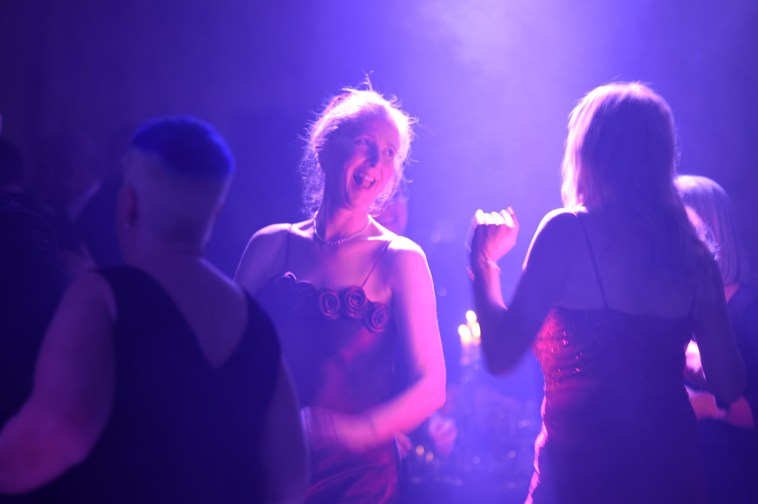 Entertainment 142.JPG