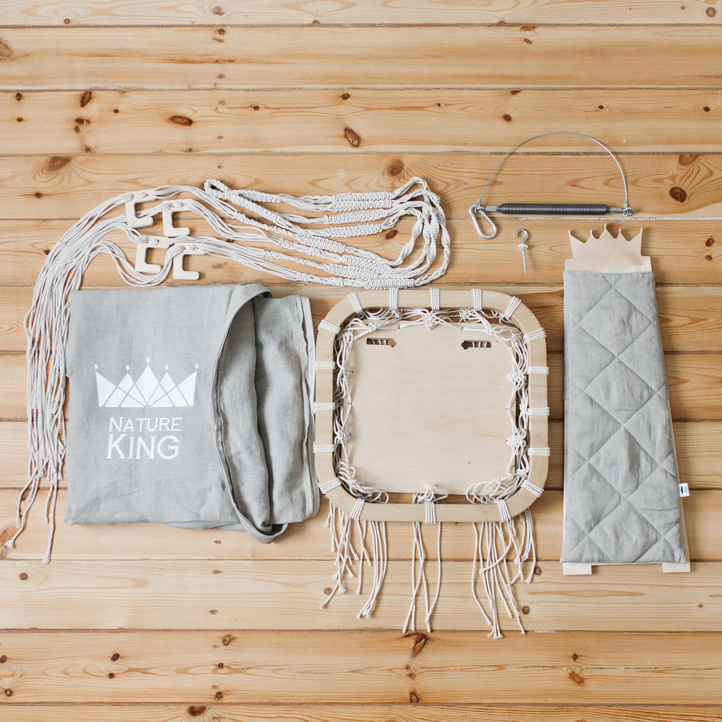 natureking_square_lay-1.jpg