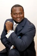 Pastor Darrick.jpg