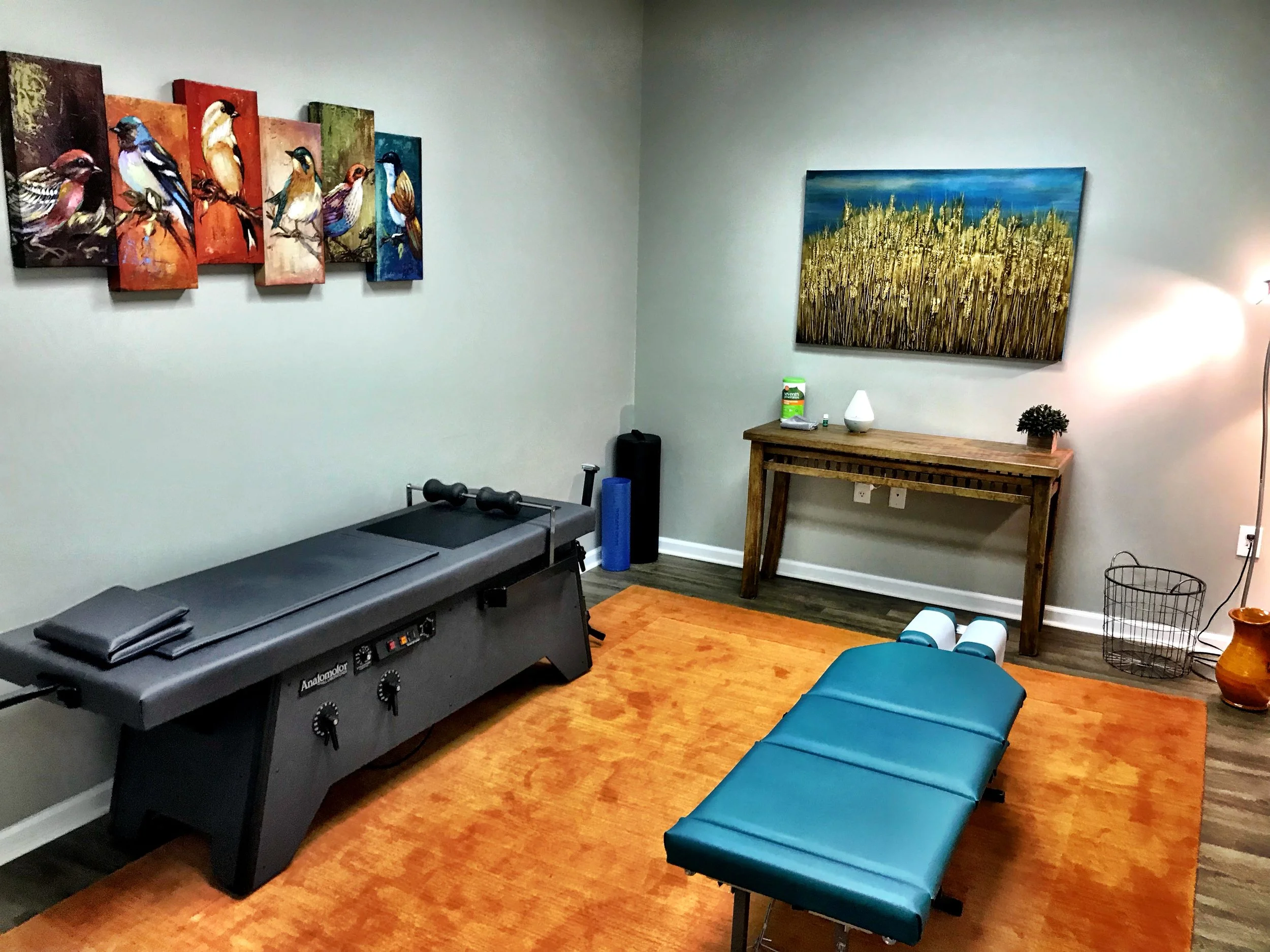 Chiropractic intersegmental traction treatment for spinal decompression in Hendersonville NC