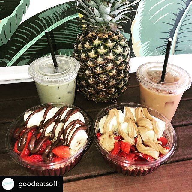 Iced lattes and Coastal Bowls. What could be better.  Repost: Thanks for the great photo @goodeatsofli  #labordayweekend #lastofsummer #coastalcoffeelbi #beachhaven #organicacai