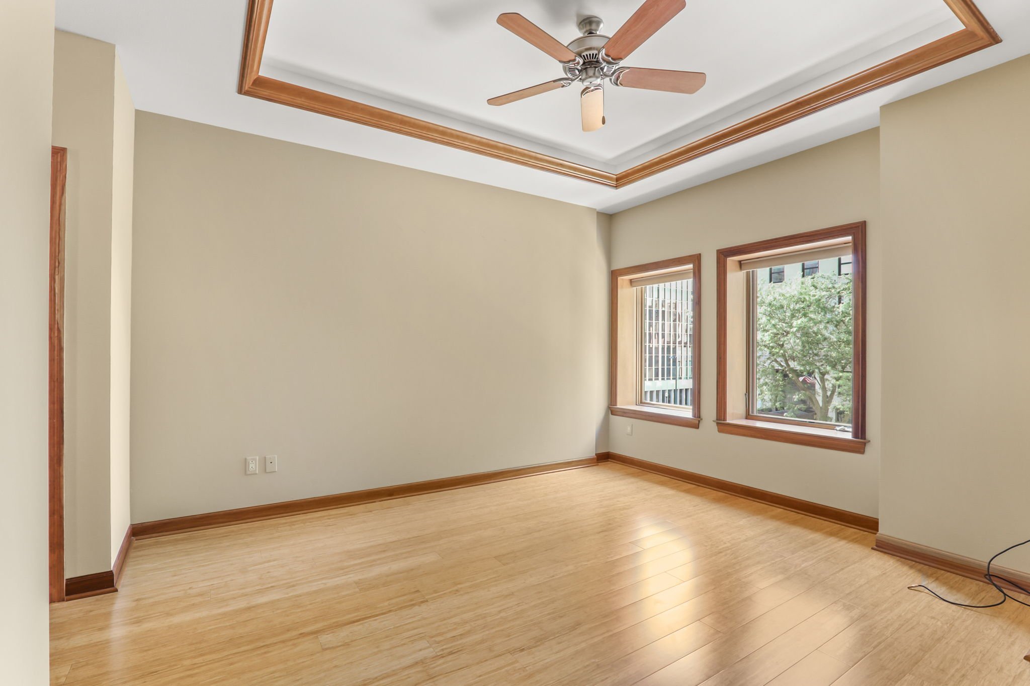 29-web-or-mls-123-w-washington-ave.jpg