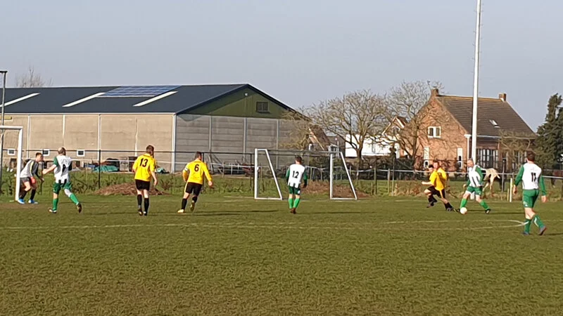 Graauw 4 laat mager voetbalpotje zien.
