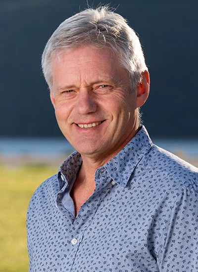 Kjell Fylling Daglig leder /Byggmester kjell@fylling-bjorge.no Mob.90688635