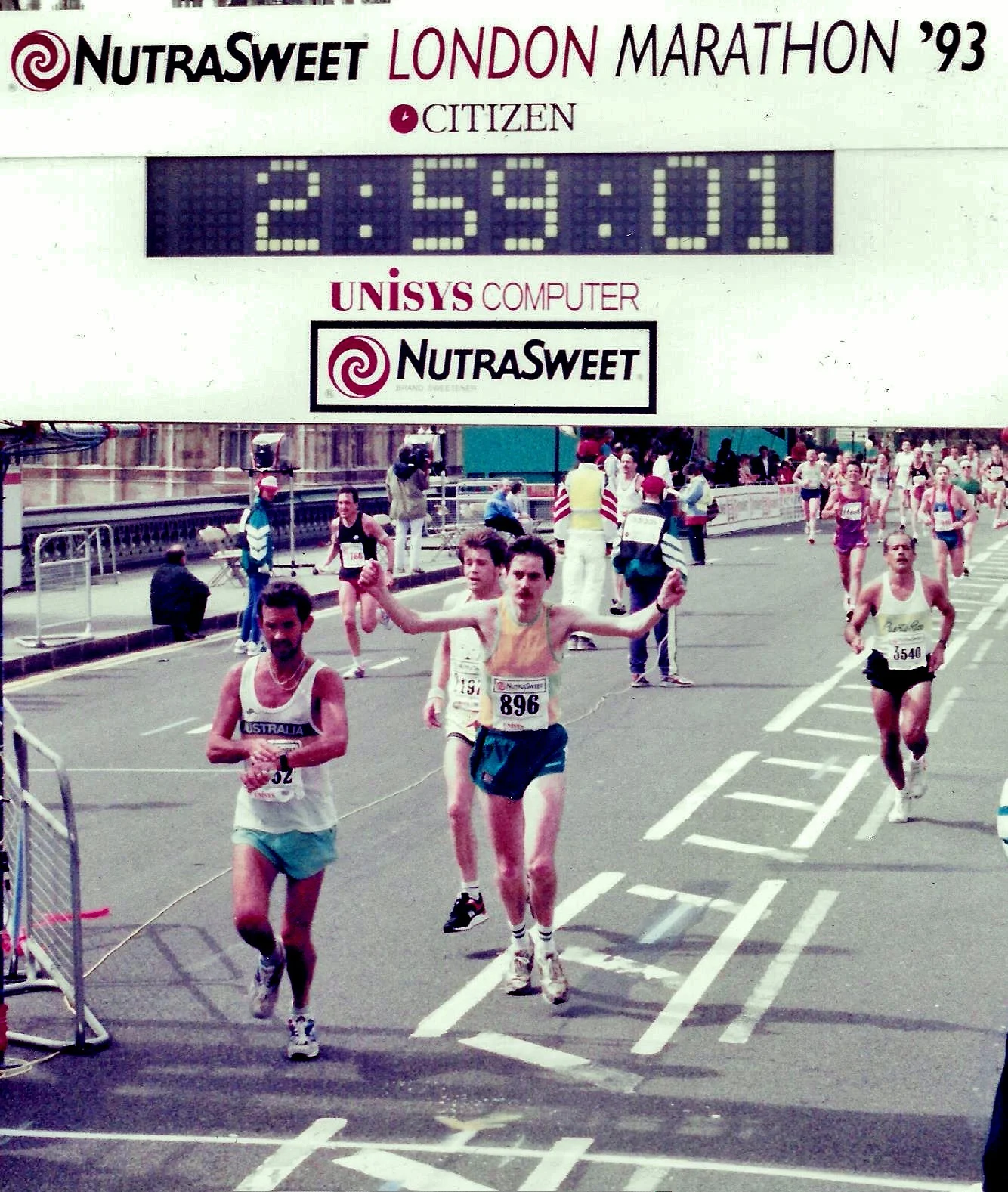 Tony Berry crossing the line at the 1993 London Marathon