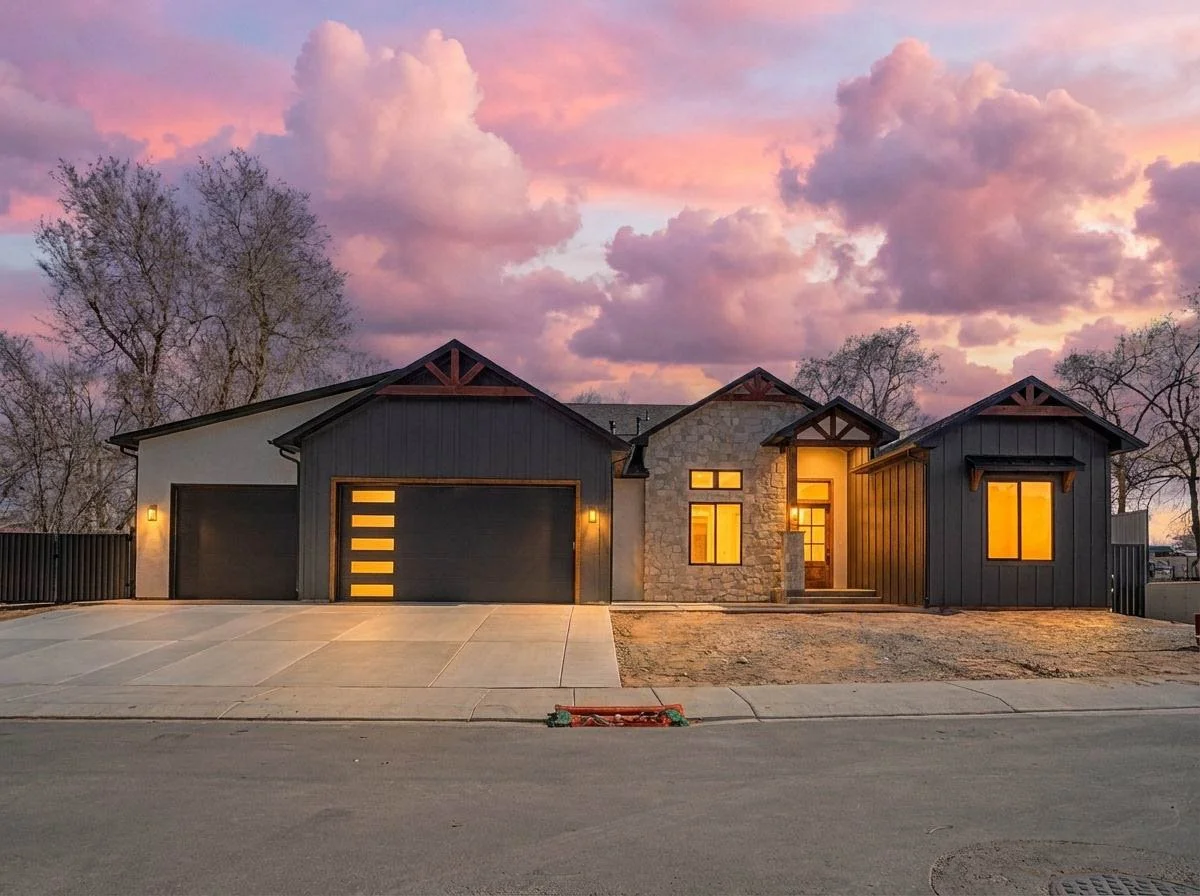 1-web-or-mls-633MargTwilight_1.jpg
