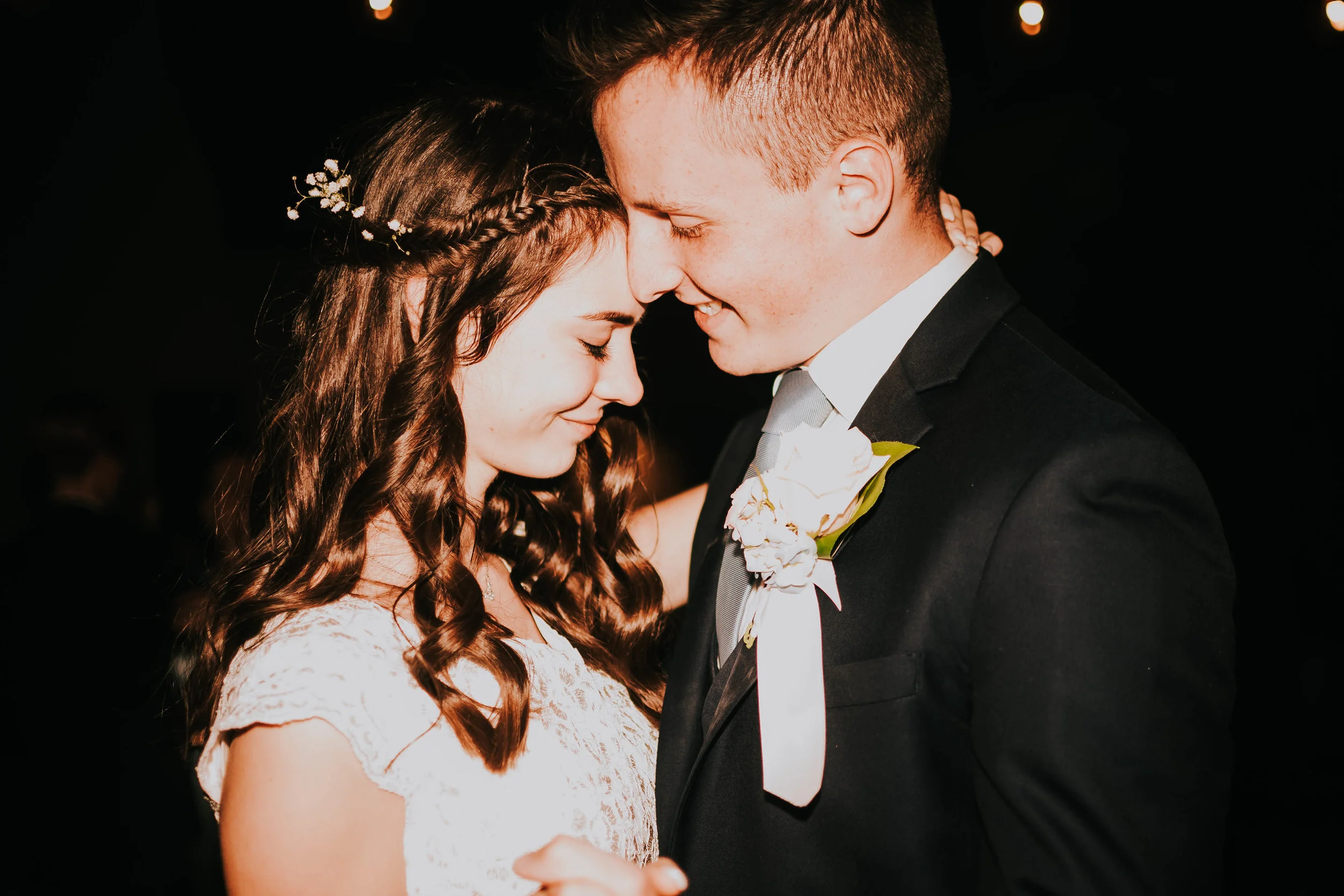 Why should you hire me as your wedding photographer?