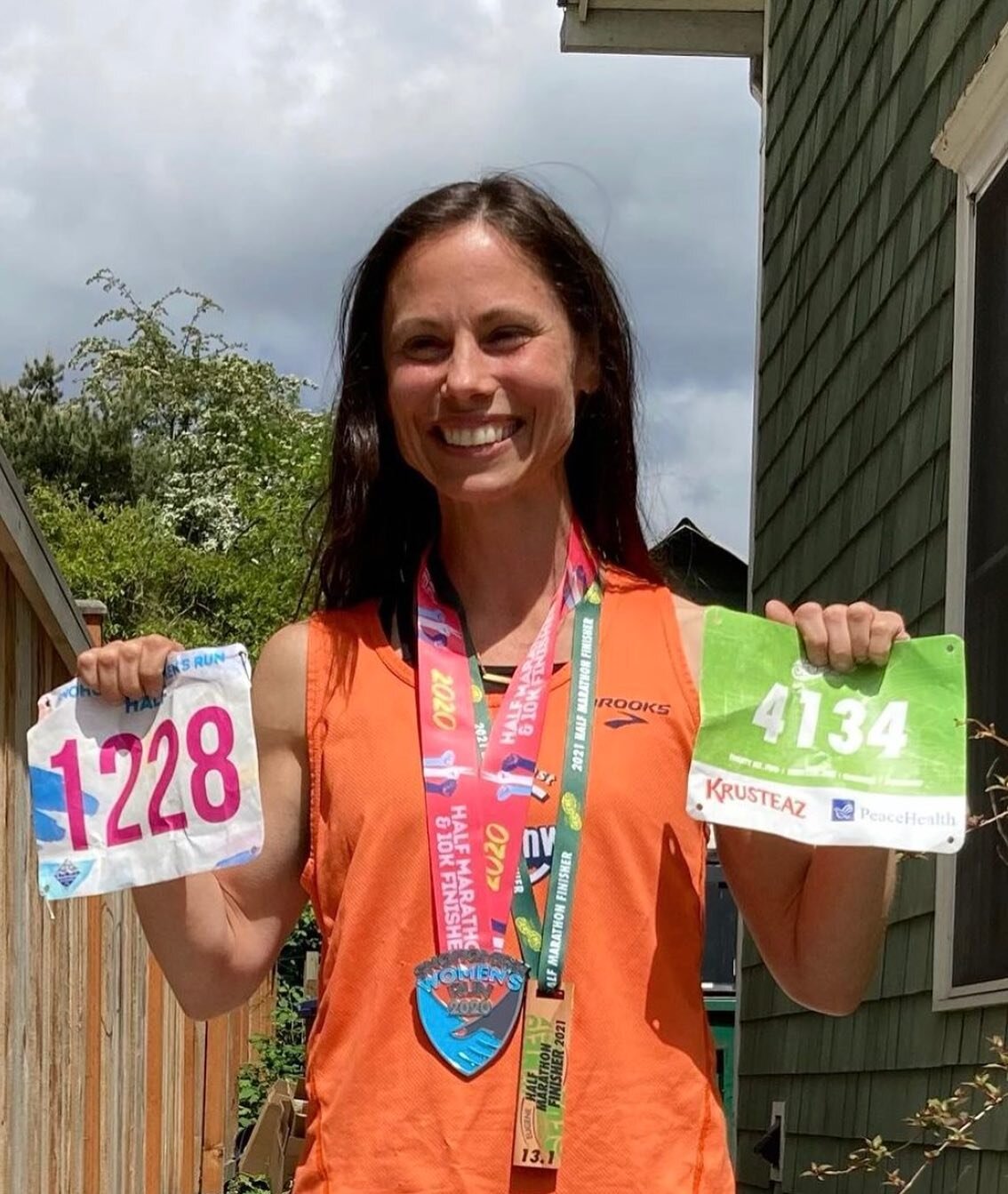 Bigtime congrats to Danielle Henty for crushing two virtual half marathons! 
⠀⠀⠀⠀⠀⠀⠀⠀⠀⠀⠀⠀
Repost: &ldquo;I get that virtual racing isn&rsquo;t ideal, but it&rsquo;s kind of nice to double-dip! Ran @snohomish_running_co Women&rsquo;s 1/2 and @eugenema