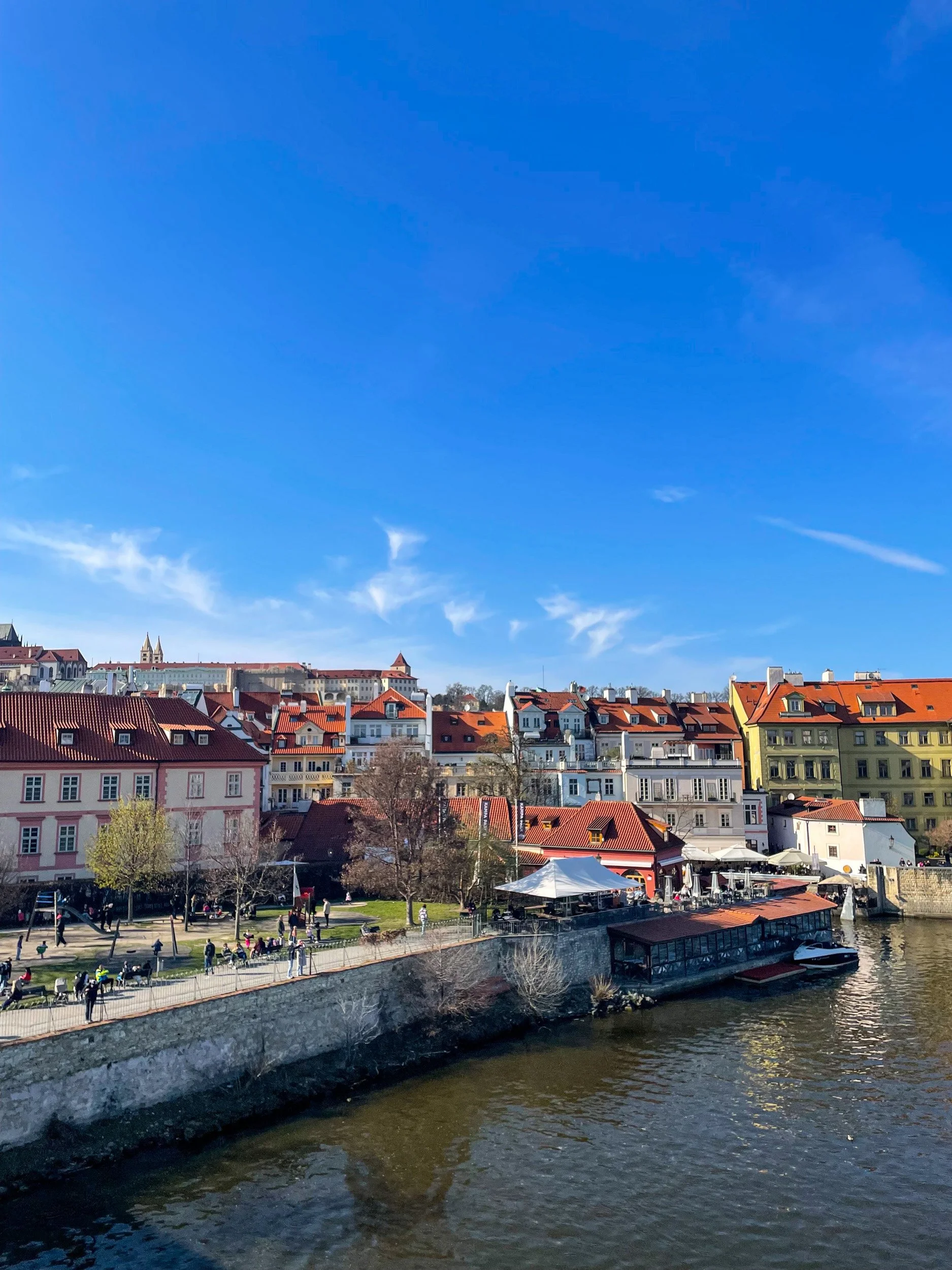 scarlett 2 - prague.jpg