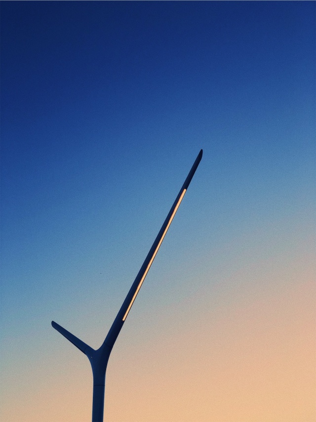 lax