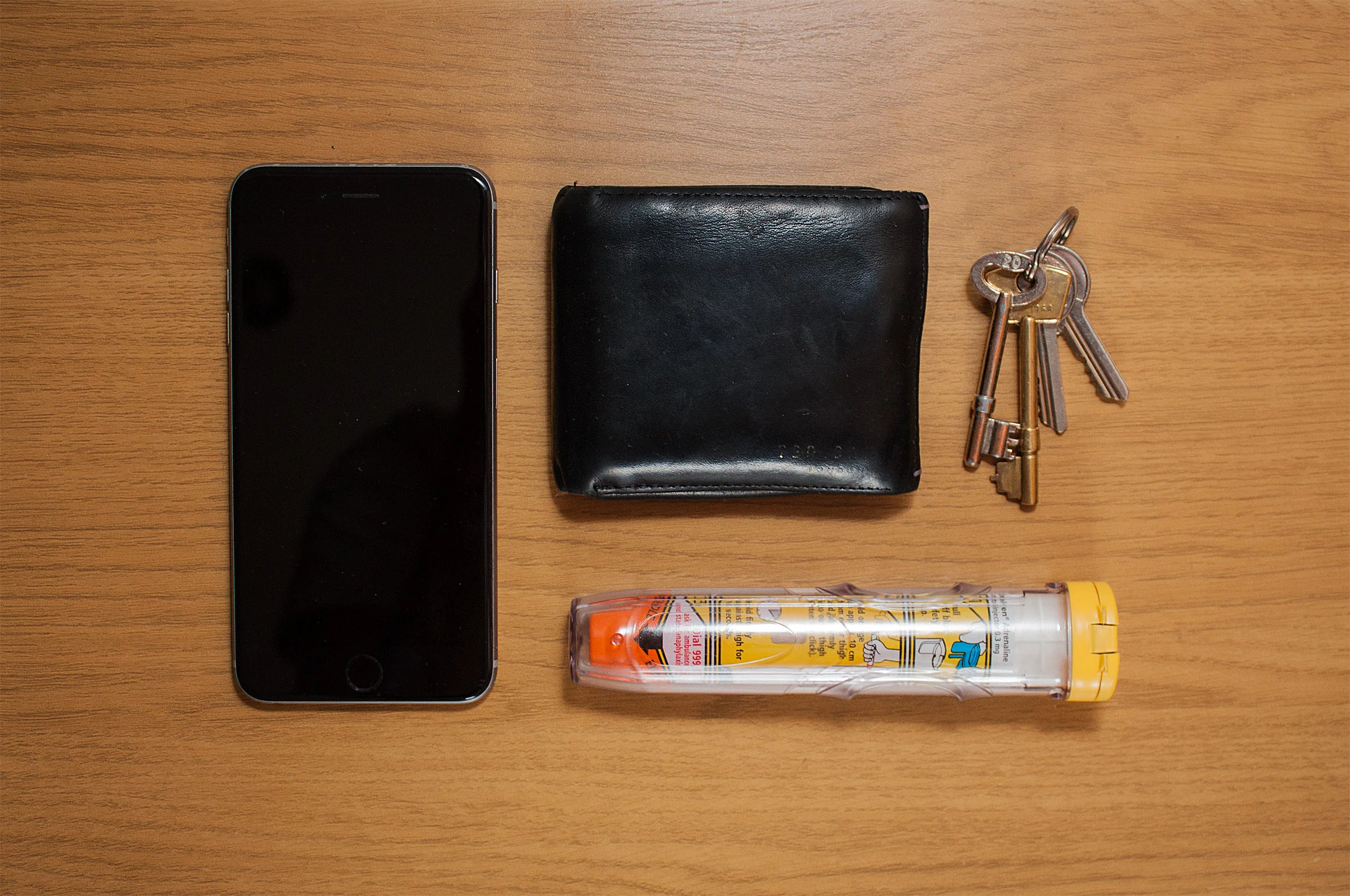 phone and wallet.jpg
