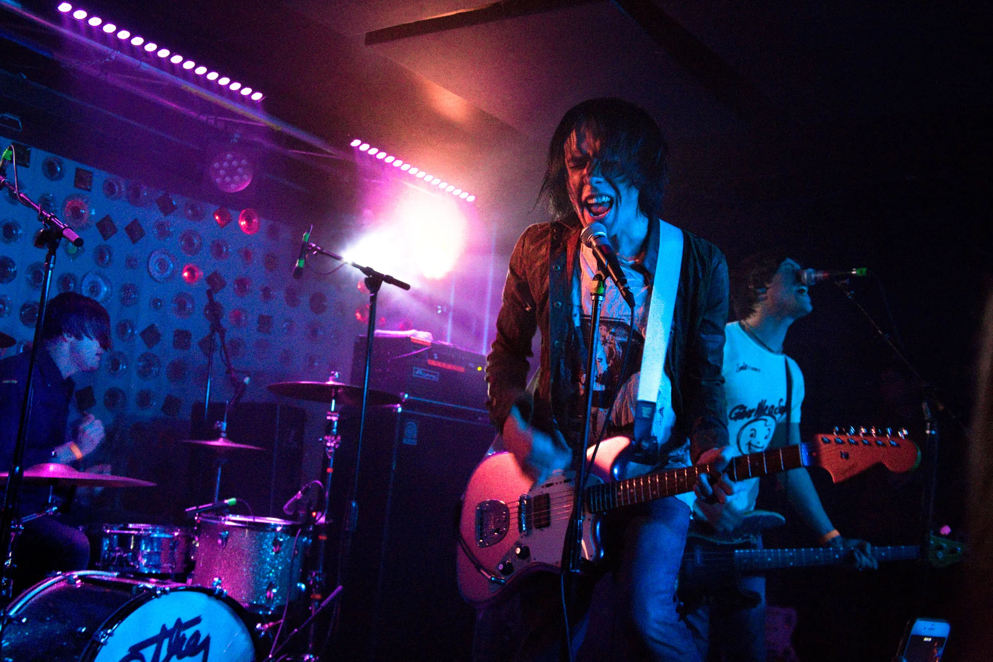TheCribs_01.jpg