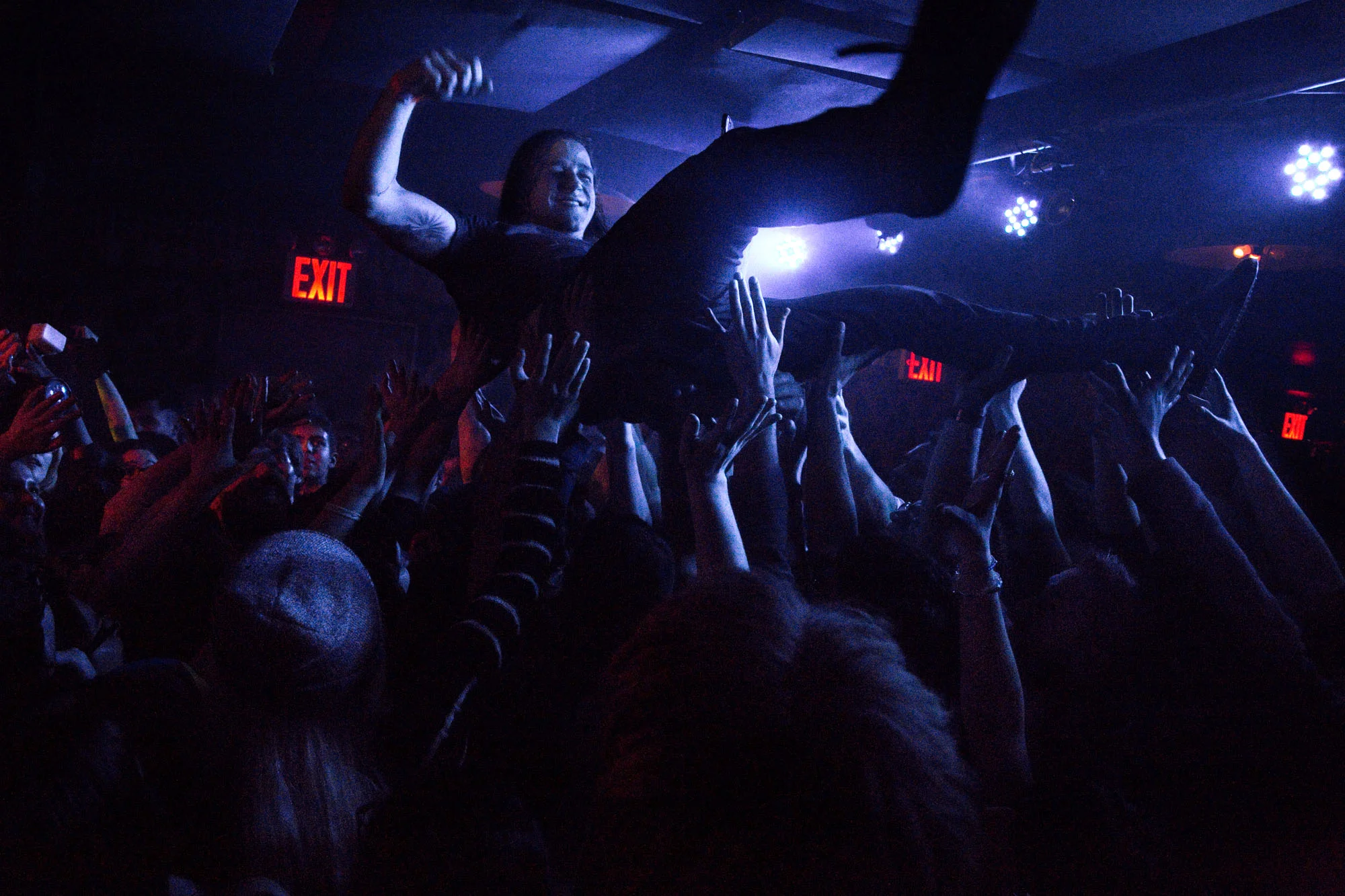 TheCribs_06.jpg