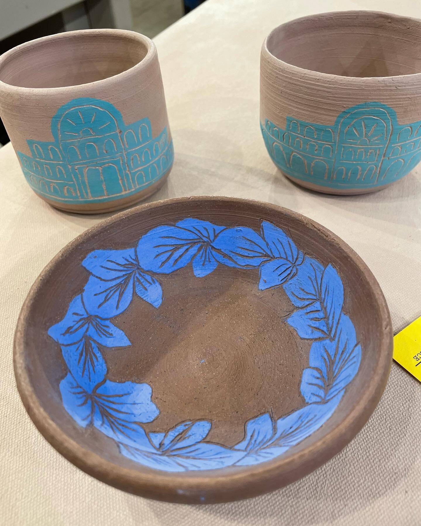 This past month, Ryan and I took a wheel/throwing class at @clay.g.r.o.u.n.d  it was so much fun to learn something new and it made me realize how little I knew about clay!  In order of appearance: 1. but having fun with underglaze and sgraffito tech