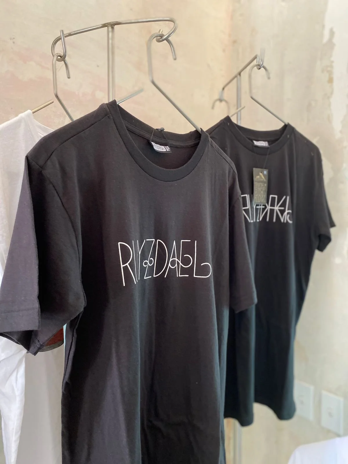 DIM BROSWSKI Limited edition T SHIRT