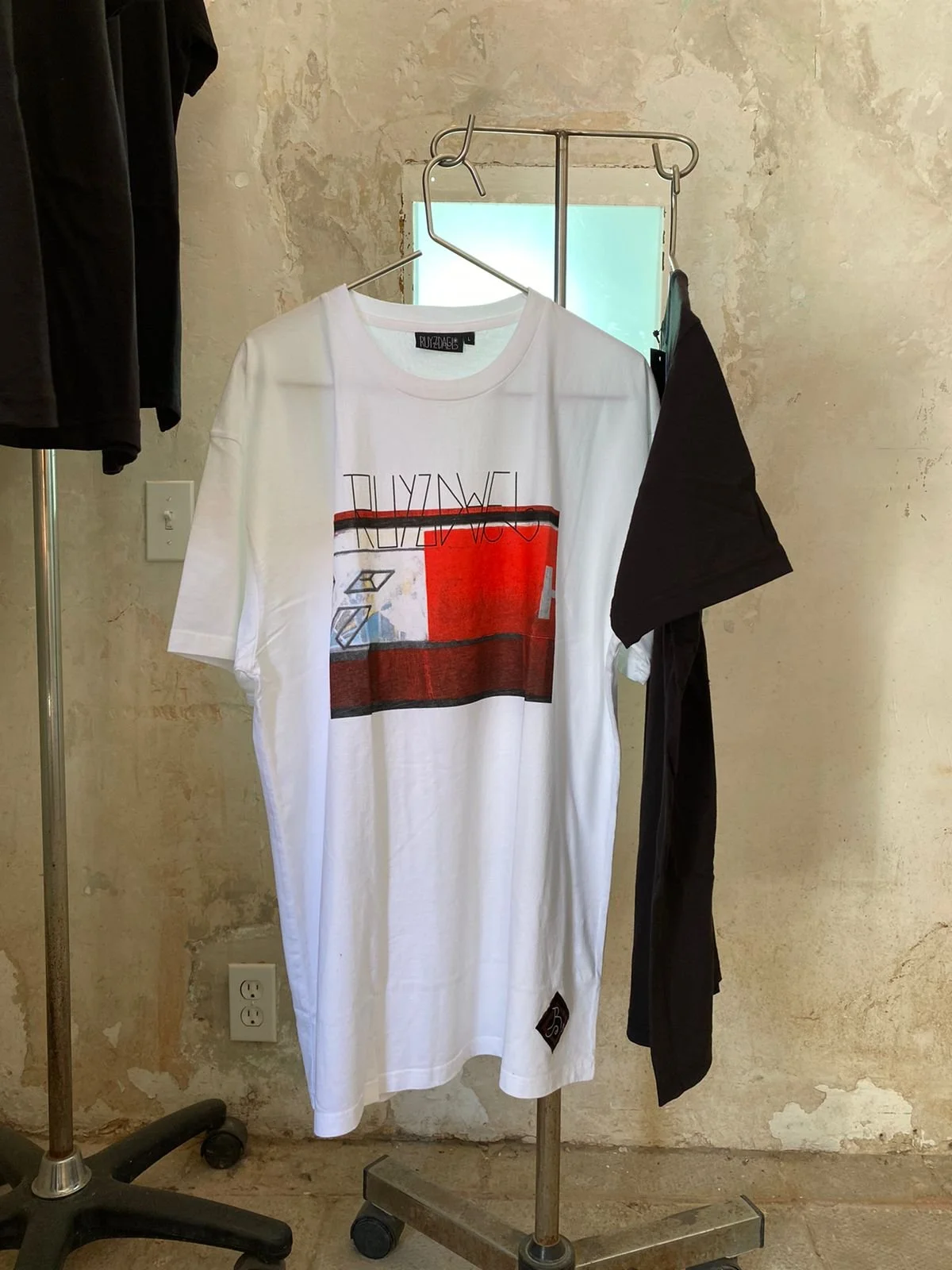 DIM BROSWSKI Limited edition white t-shirt