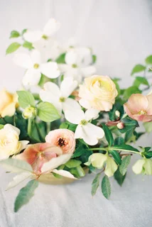GinnyAprilarrangementsGFL6.jpeg