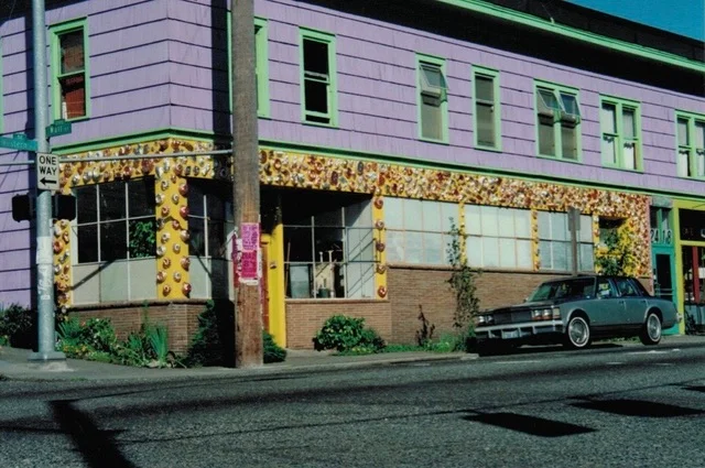 1993 Jello Mold Building