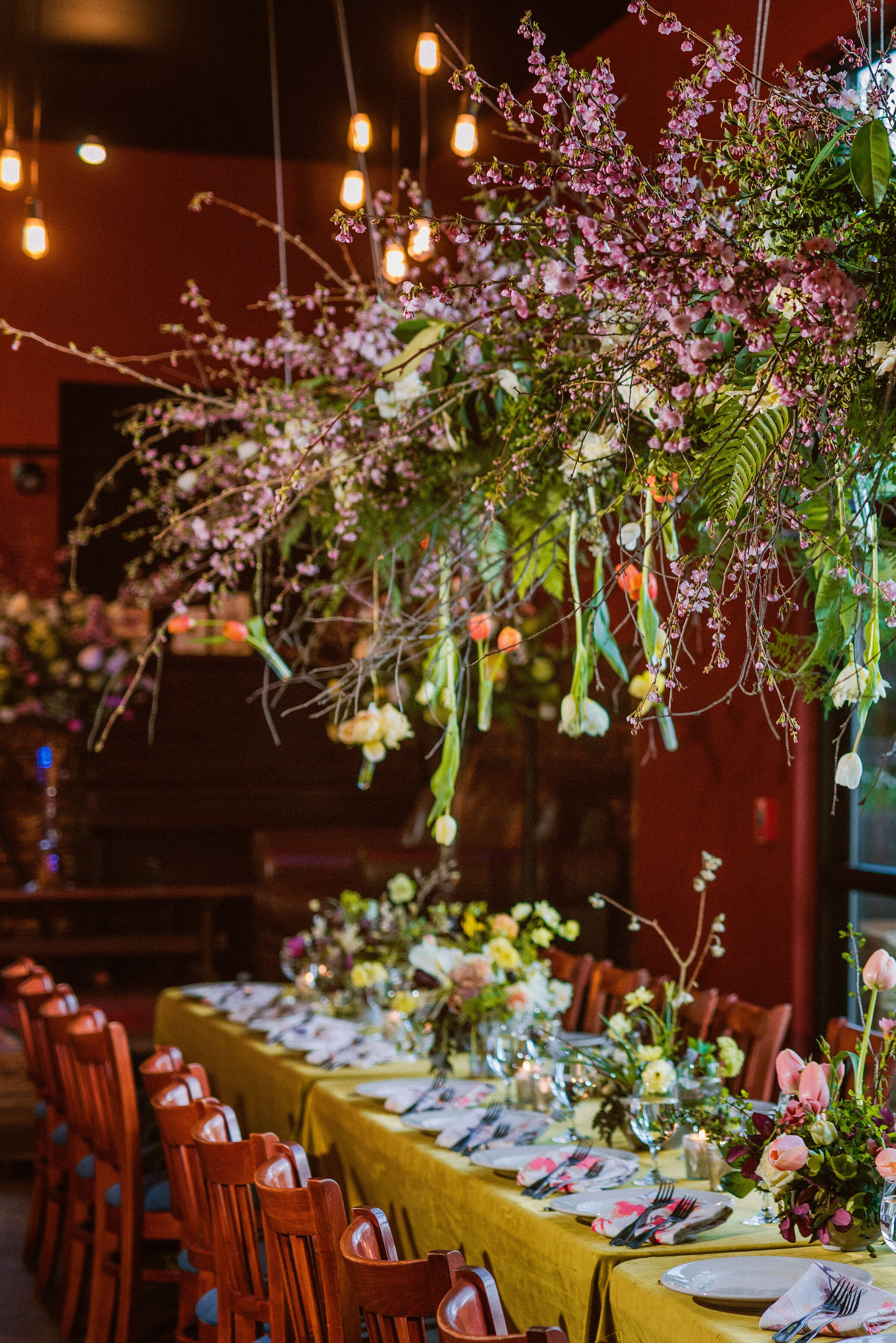 Try These Foam-Free Floral Mechanics for a Wedding Arbor