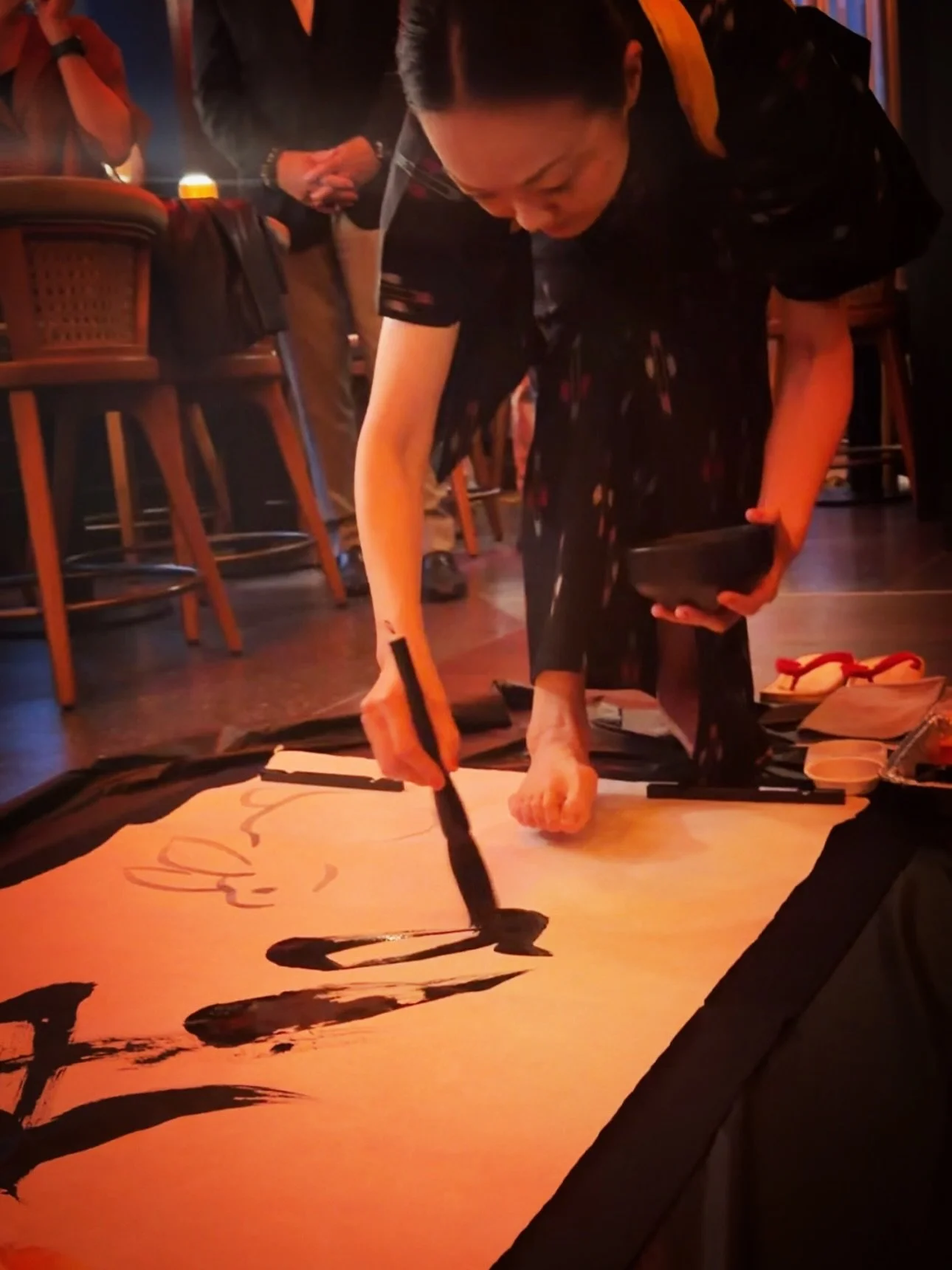 I had the pleasure of participating in three SATO SHIKI Whisky @satoshikiwhisky events in New York last week✍🏻🥃✨
The first event was held at Jade Rabbit @jaderabbit_ny , the rooftop bar at the Kimpton Hotel, where I gave a live Japanese calligraphy