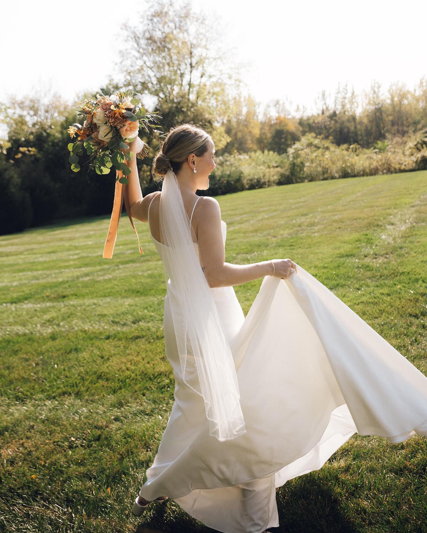 Can we all be Betsy on wedding day? 🥰