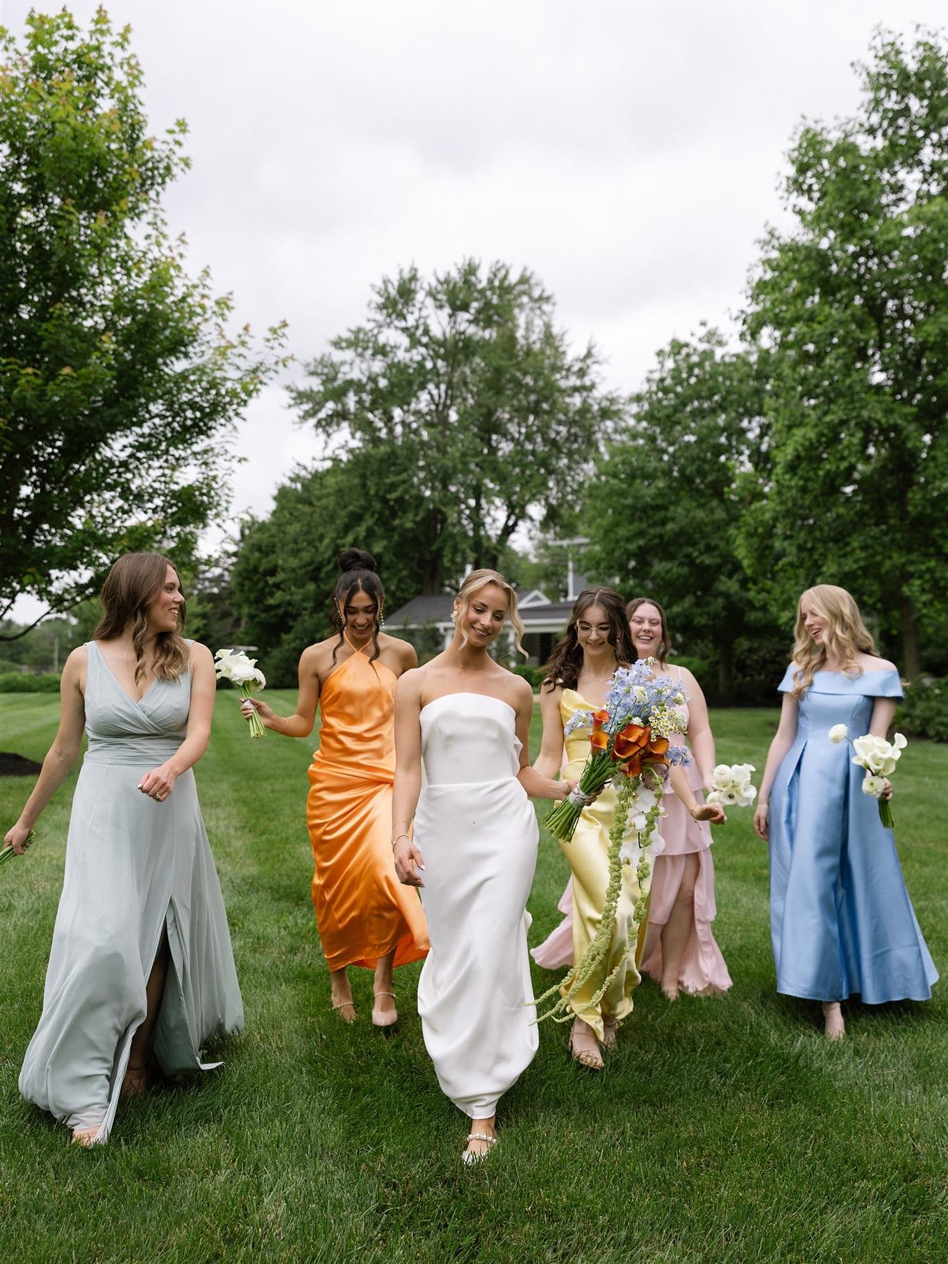 Prettiest, summer colors to celebrate the Hoffmanns 💛