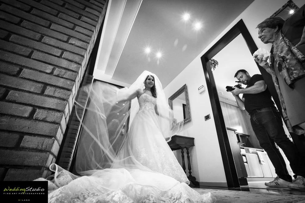 abito-sposa-monica-moretti-2018-matrimonio.jpg