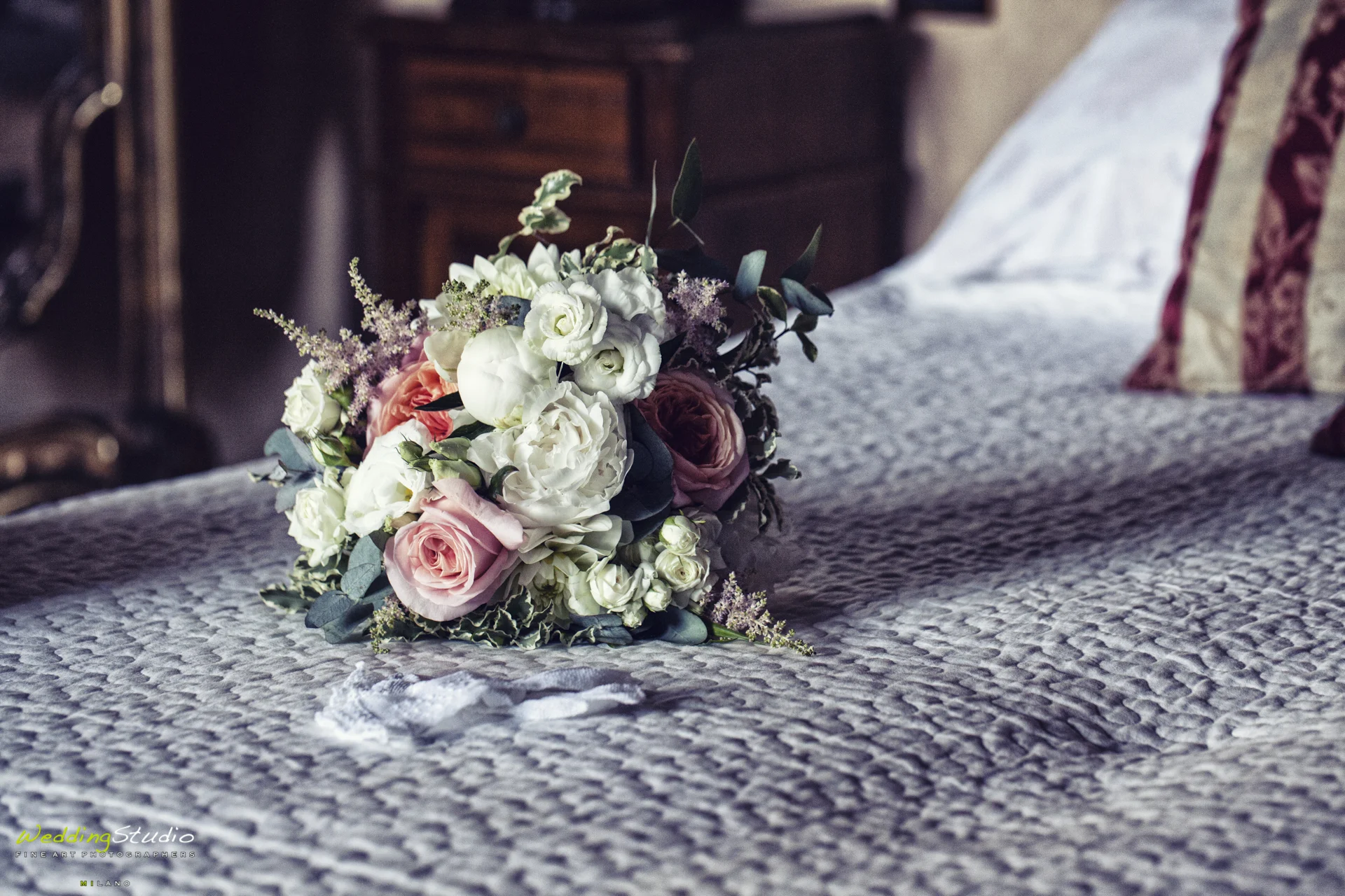 006-valeria-emiliano-matrimonio-cernusco-lombardone-bouquet-sposa.jpg