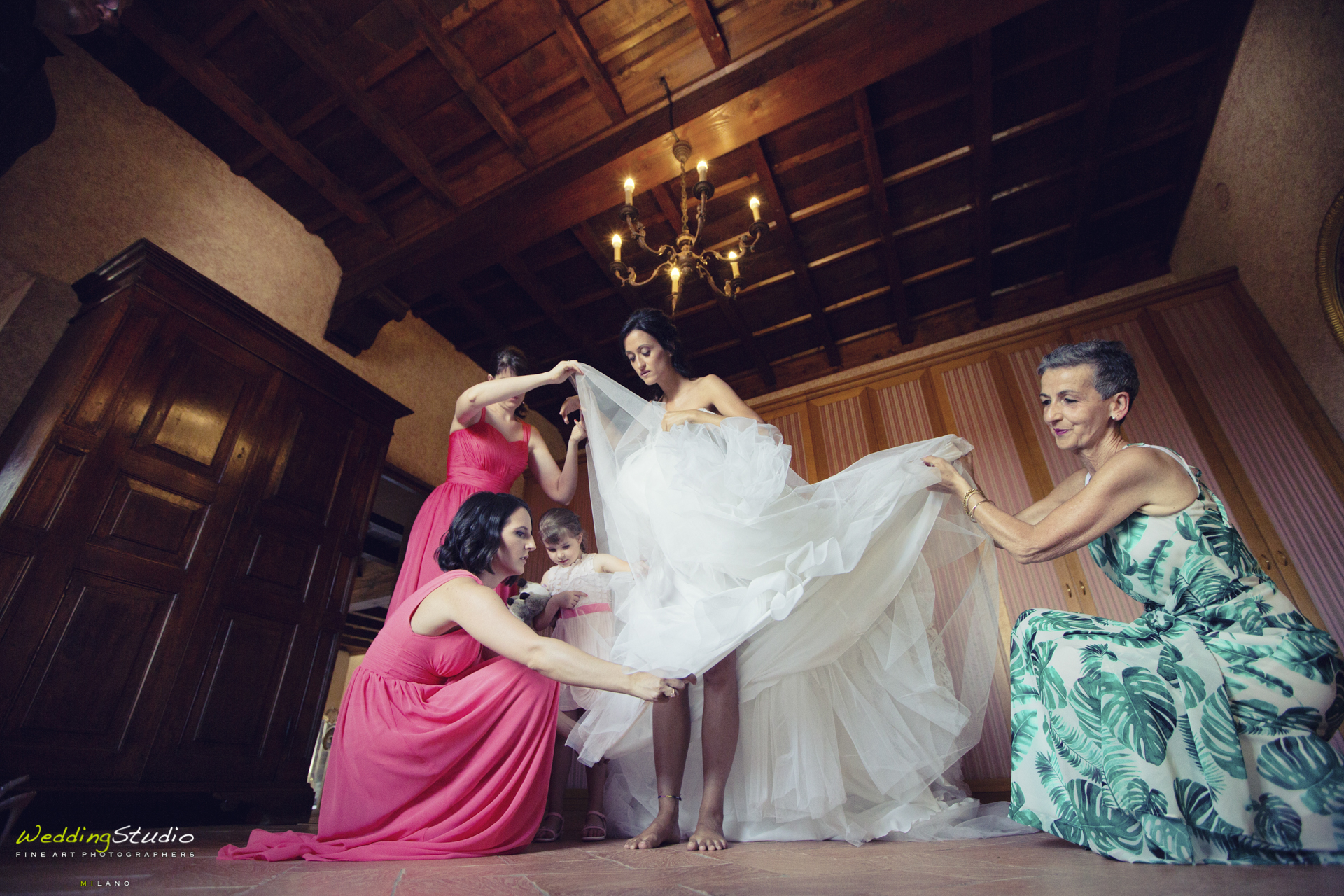 009-valeria-emiliano-matrimonio-cernusco-lombardone-damigelle-abito-sposa.jpg