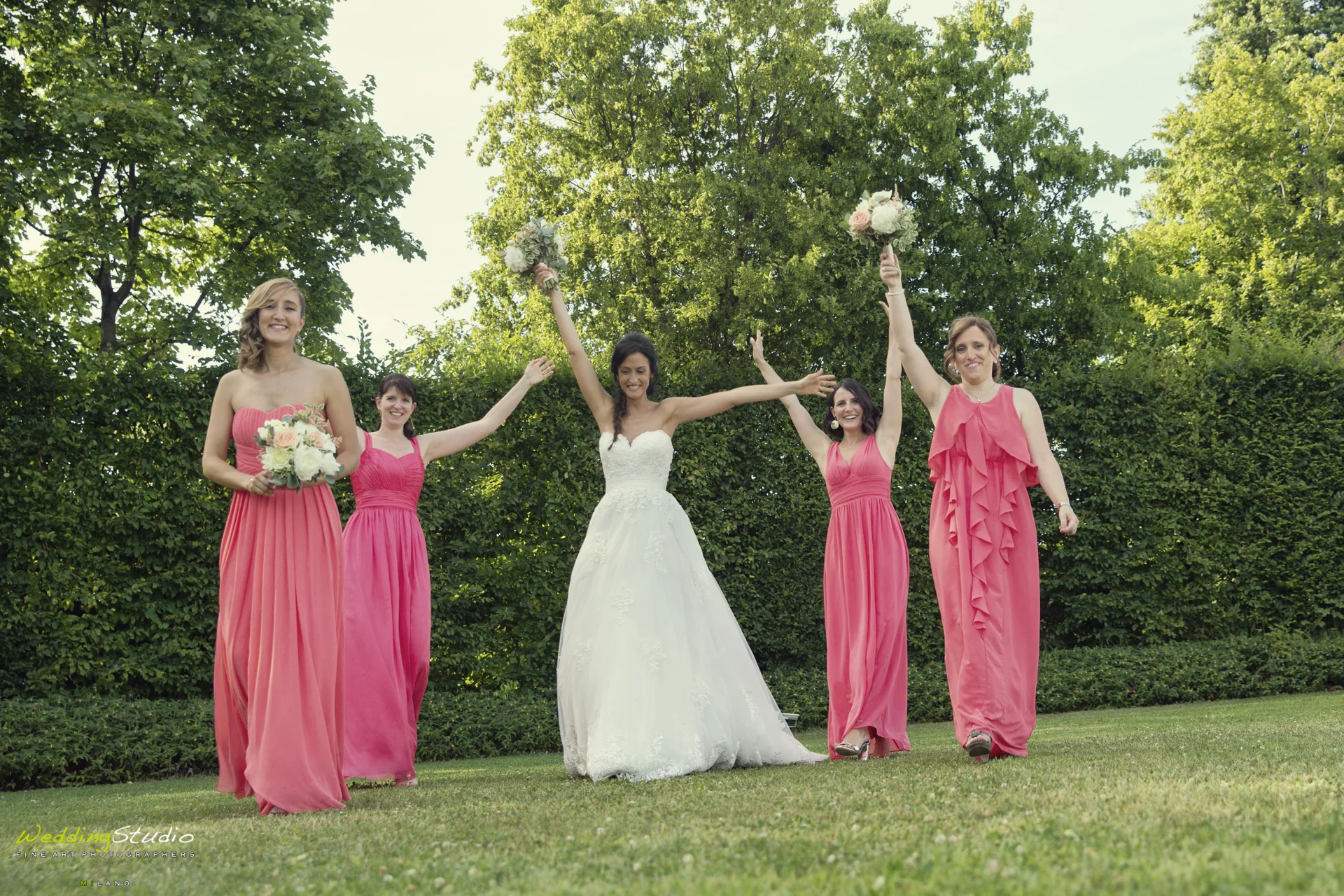 023-valeria-emiliano-matrimonio-cernusco-lombardone-sposa-damigelle.jpg