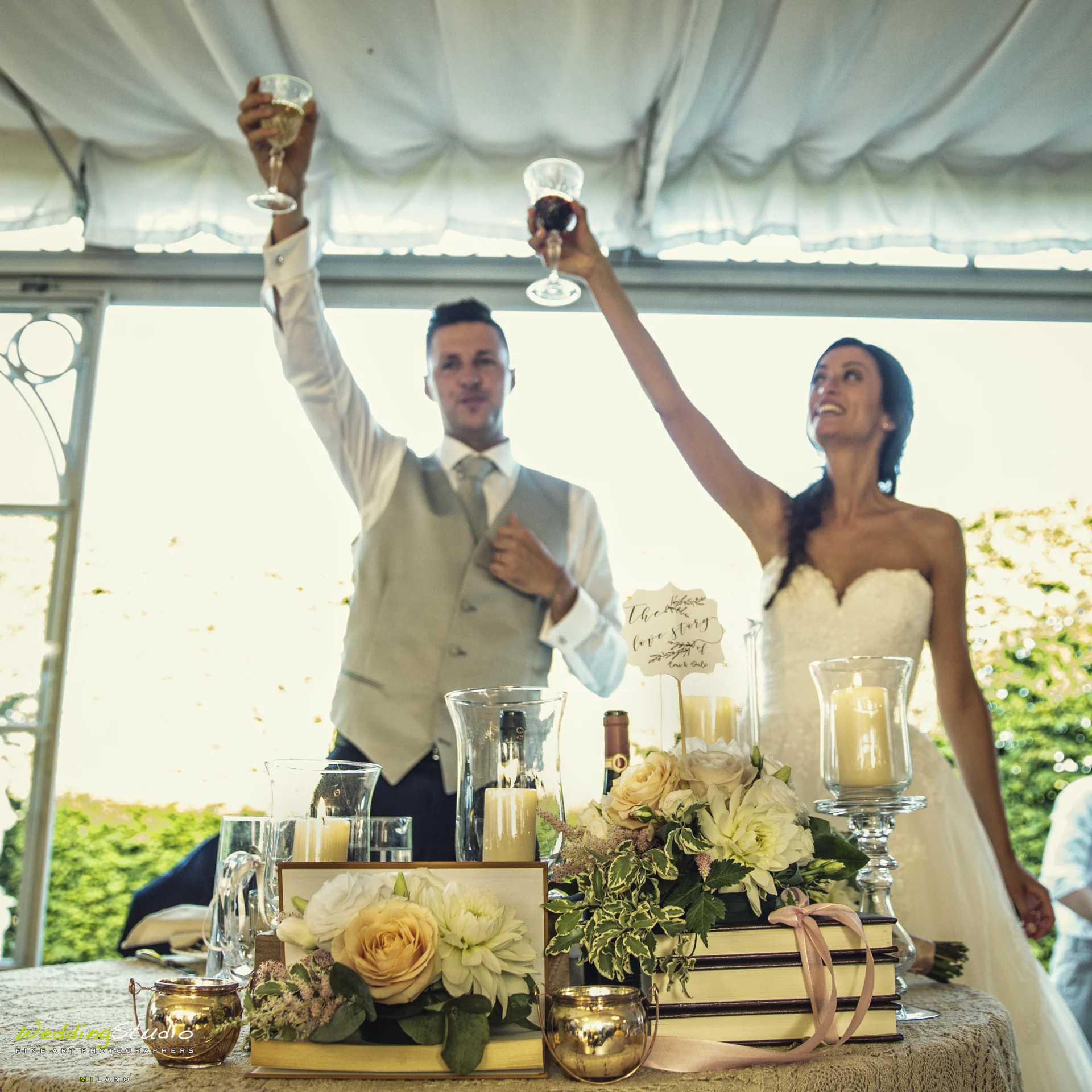 033-valeria-emiliano-matrimonio-cernusco-lombardone-brindisi-sposi.jpg