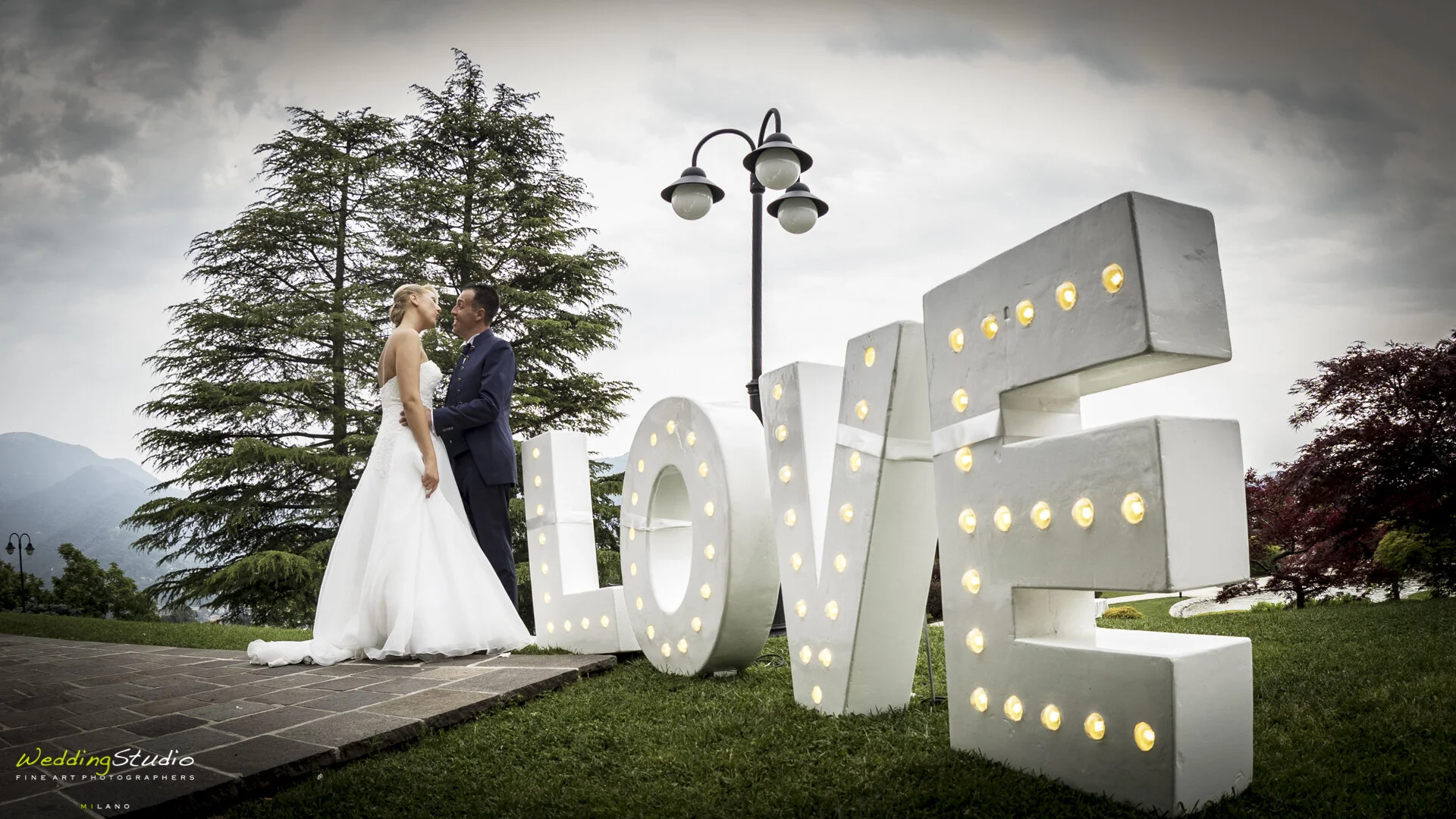 71-valentina-jacopo-matrimonio-nembro-bergamo-servizio-fotografico-esterni-sposi.jpg