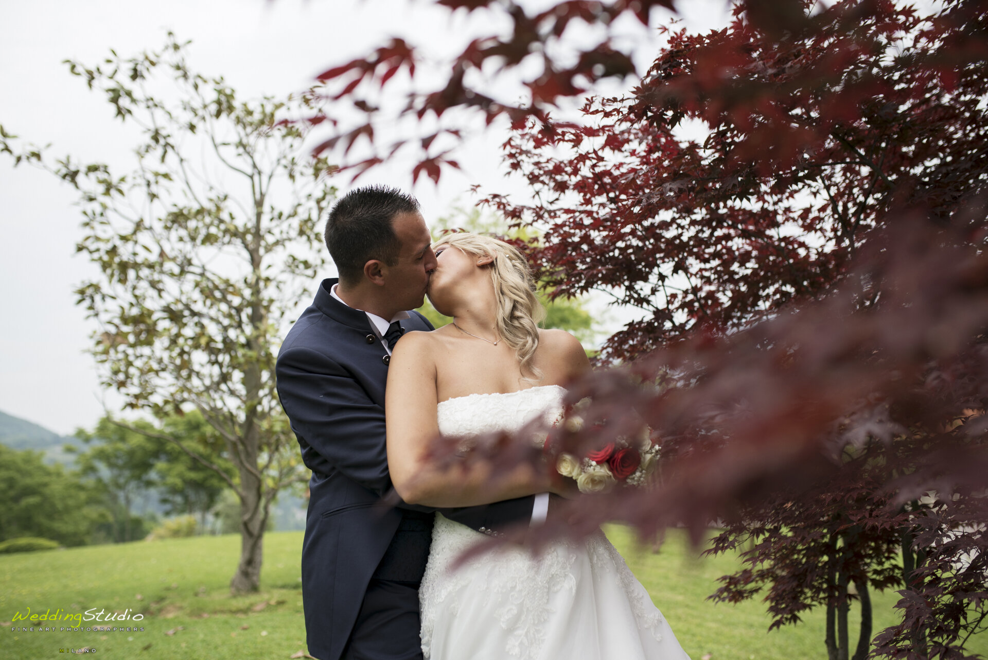 74-valentina-jacopo-matrimonio-nembro-bergamo-reportage-foto-sposi-album.jpg