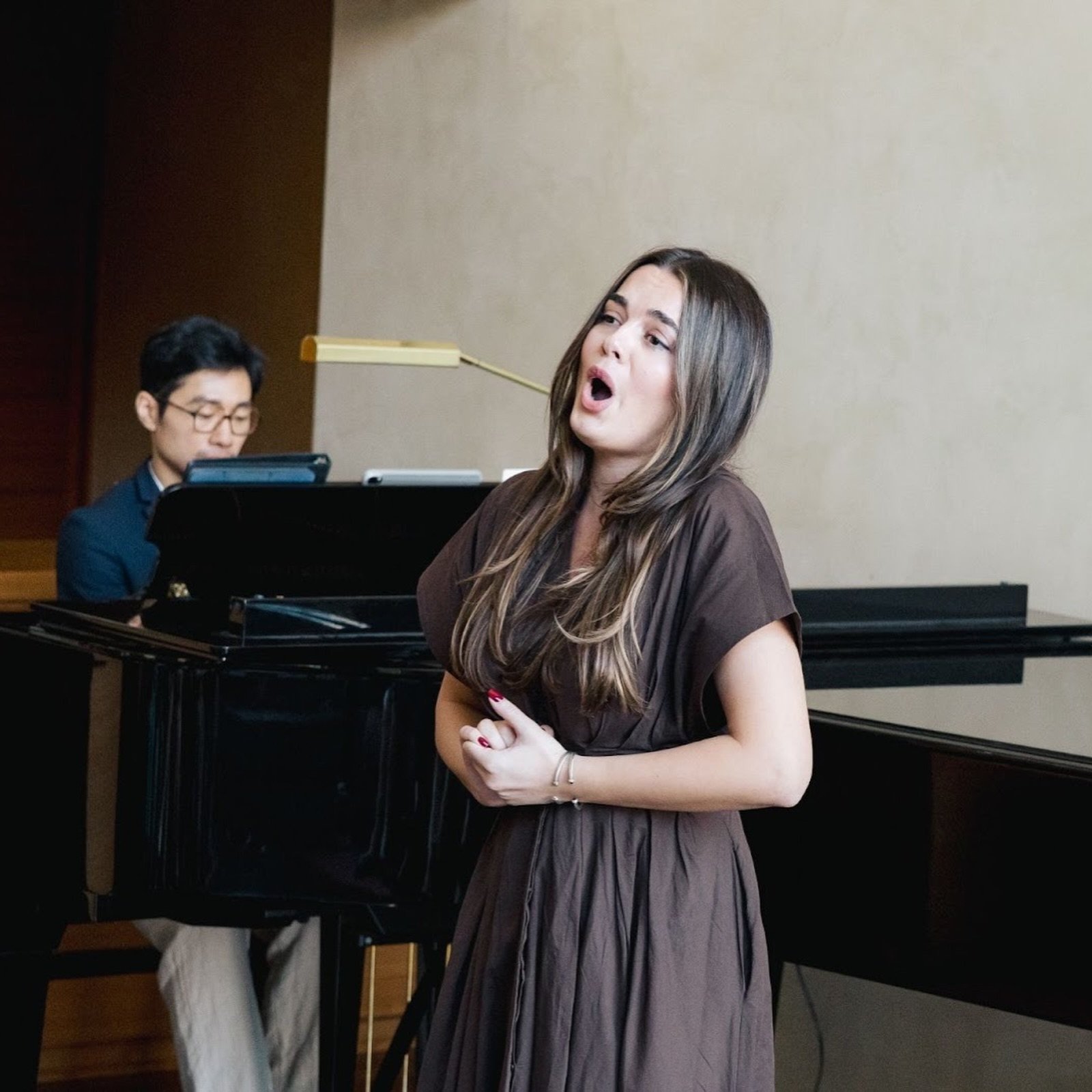✨🎶 CLAVA Resident Artist Spotlight 🎶✨ Soprano, Estelina Syla ✨🎶

Estelina is performing the role of Nella in Gianni Schicchi:

&ldquo;My favorite part is when Schicchi rewrites the will and cleverly leaves the best parts to himself. The moment eve