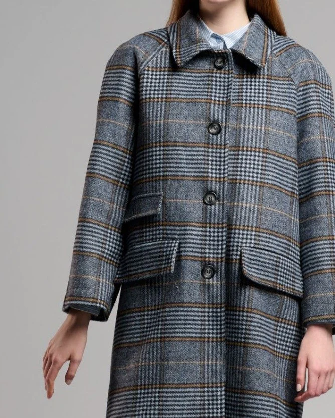 #RozSays - YES - IT IS OFFICIALLY COAT WEATHER! 

This plaid lovely from @b_yu is absolutely charming. 

#seeyouatcoco #cocoanexperience #206bellevueavenue #uppermontclairnj #montclairnj #peace #love #fashion