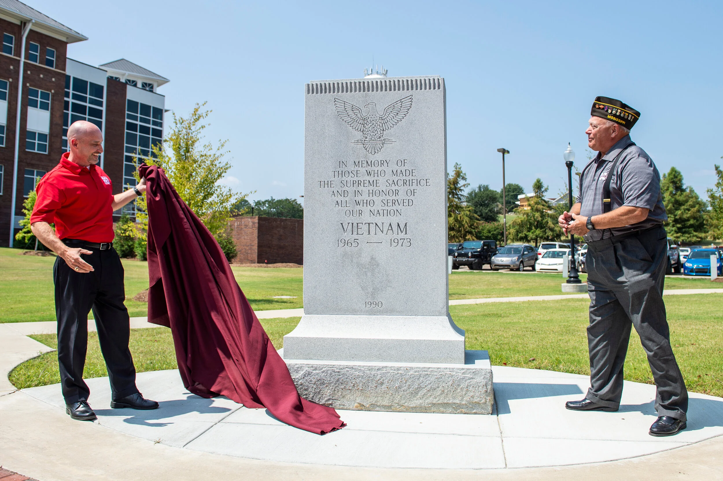 Vietnam_War_Memorial_Relocation_20180824_4LK3598.jpg