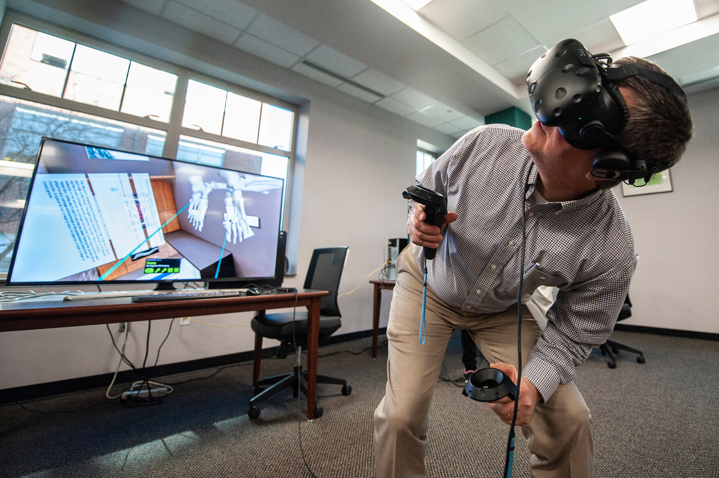 VR_Mixed_Reality_Classroom_01242019_3LK2271.jpg