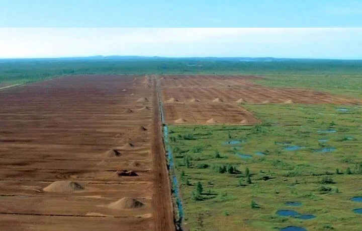 peat mines.jpg