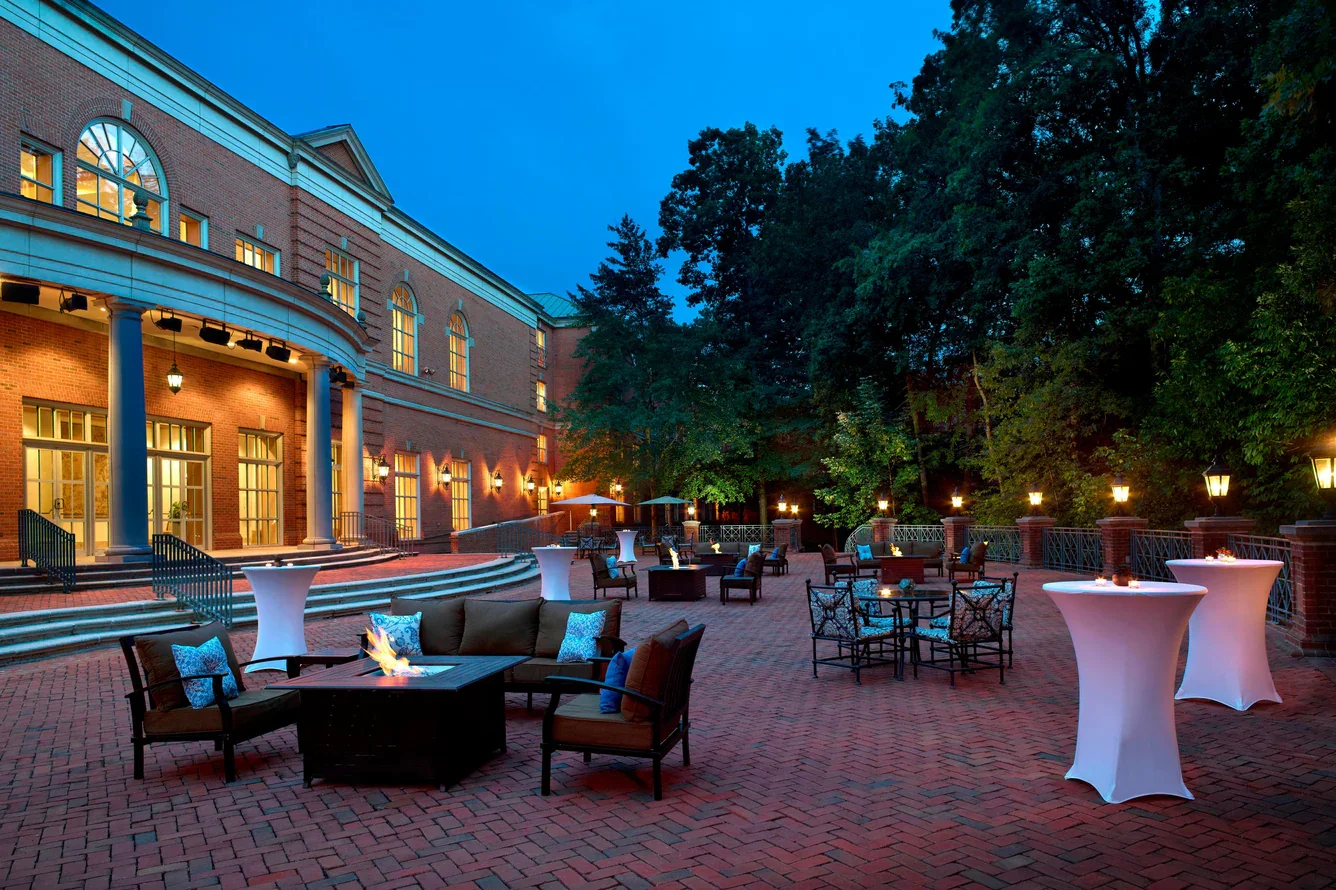 iadwf-terrace-0120-hor-clsc.jpg.webp