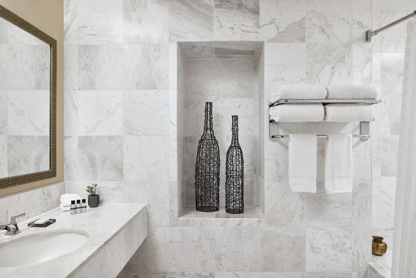 mc-iadwf-pres-suite-bathroom-12398-Classic-Hor.jpeg