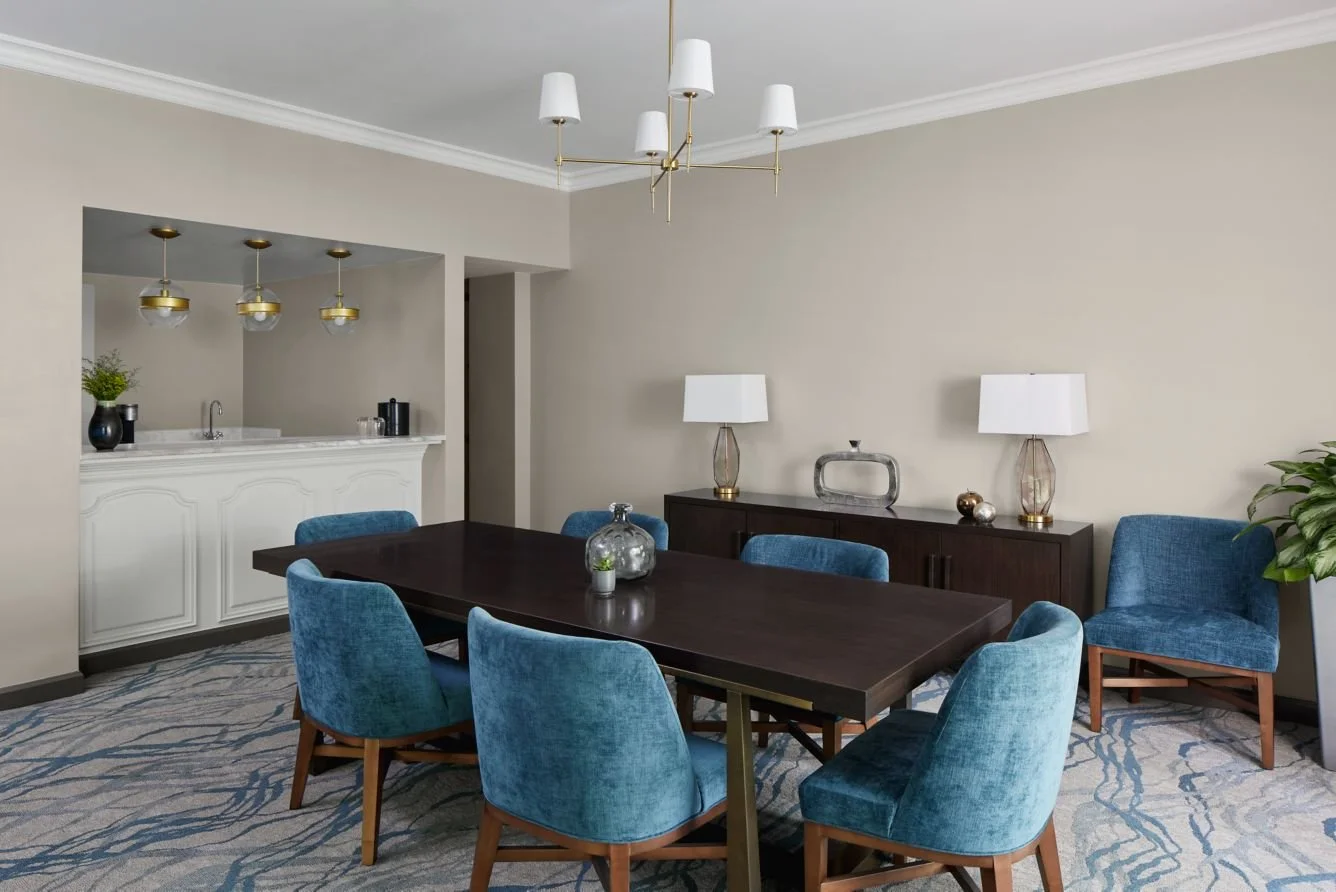 mc-iadwf-pres-suite-dining-28428-Classic-Hor.jpeg