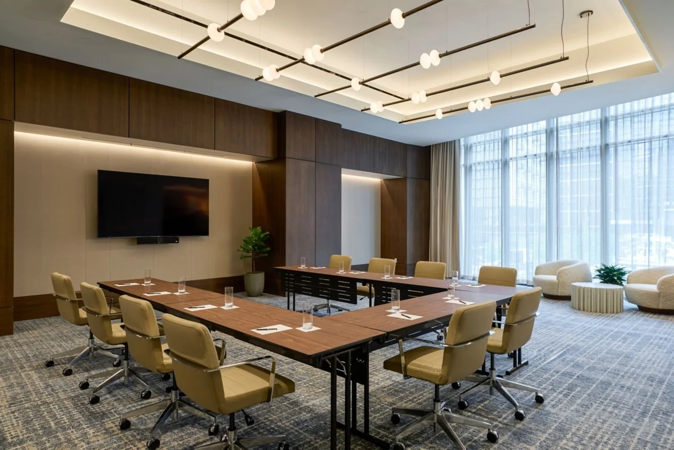 jw-wasrj-meeting-room-27668-Classic-Hor.jpeg
