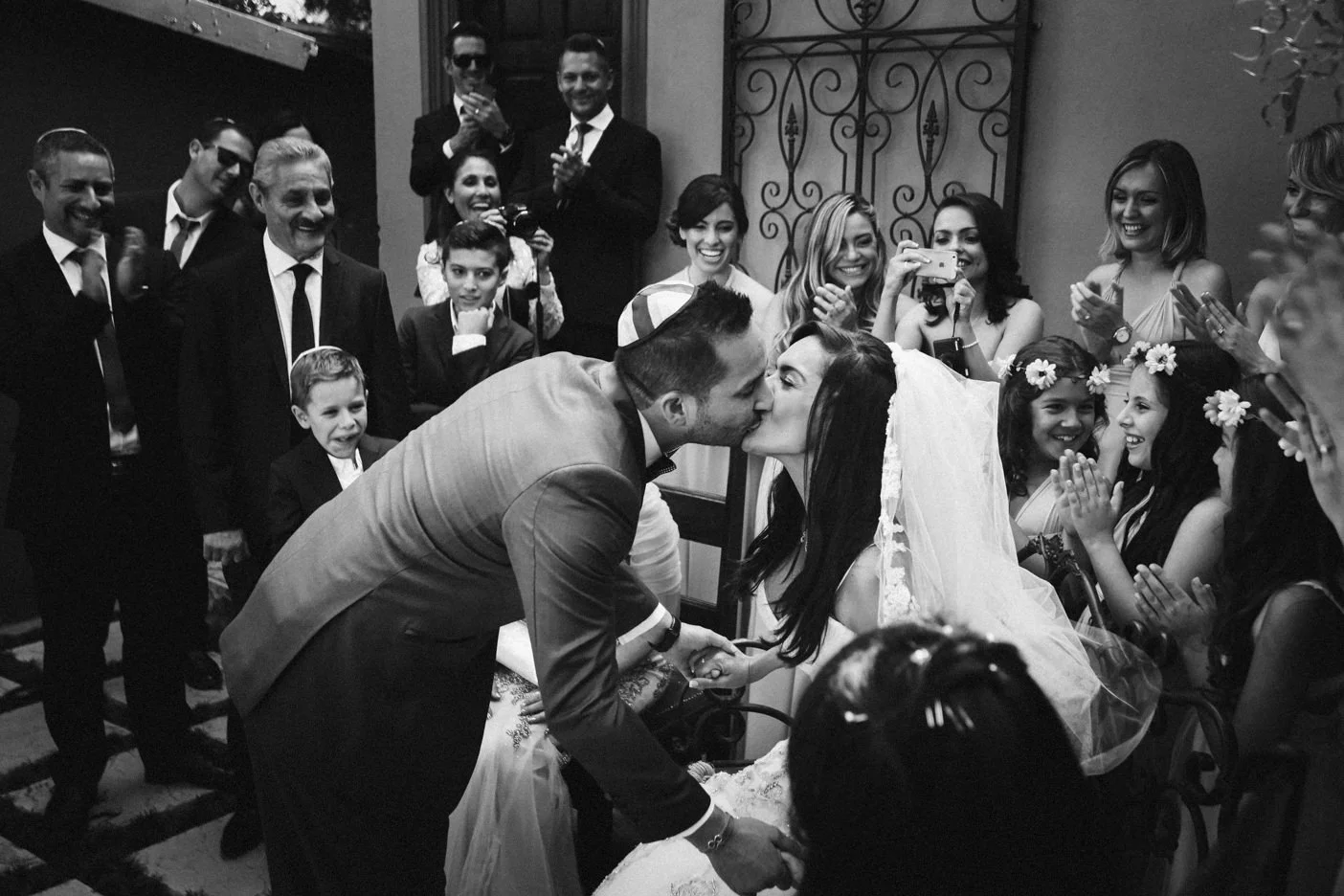 Bride and Groom First Kiss | Southern Oregon Wedding Photographer
