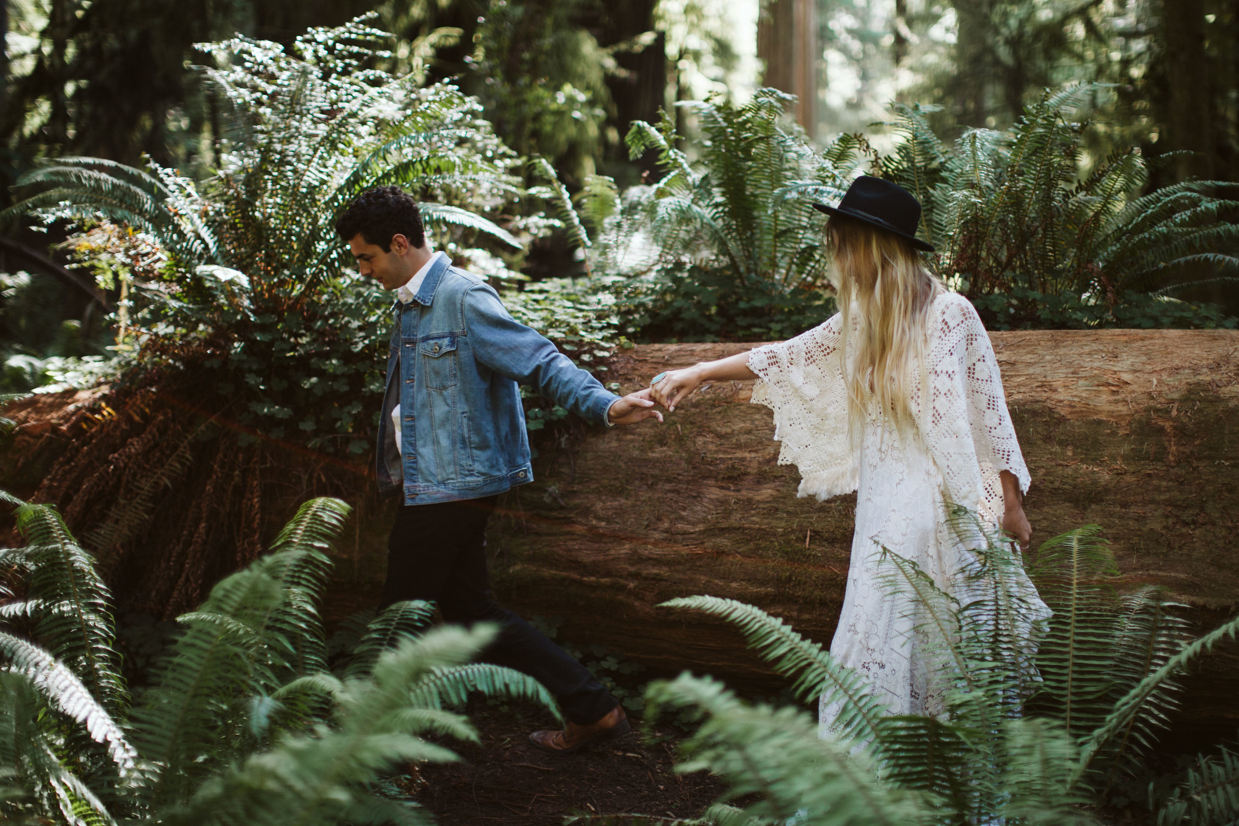 Redwoods_Elopement_Engagement_PNW_SouthernOregon_NorthernCalifornia_ (3 of 42).jpg