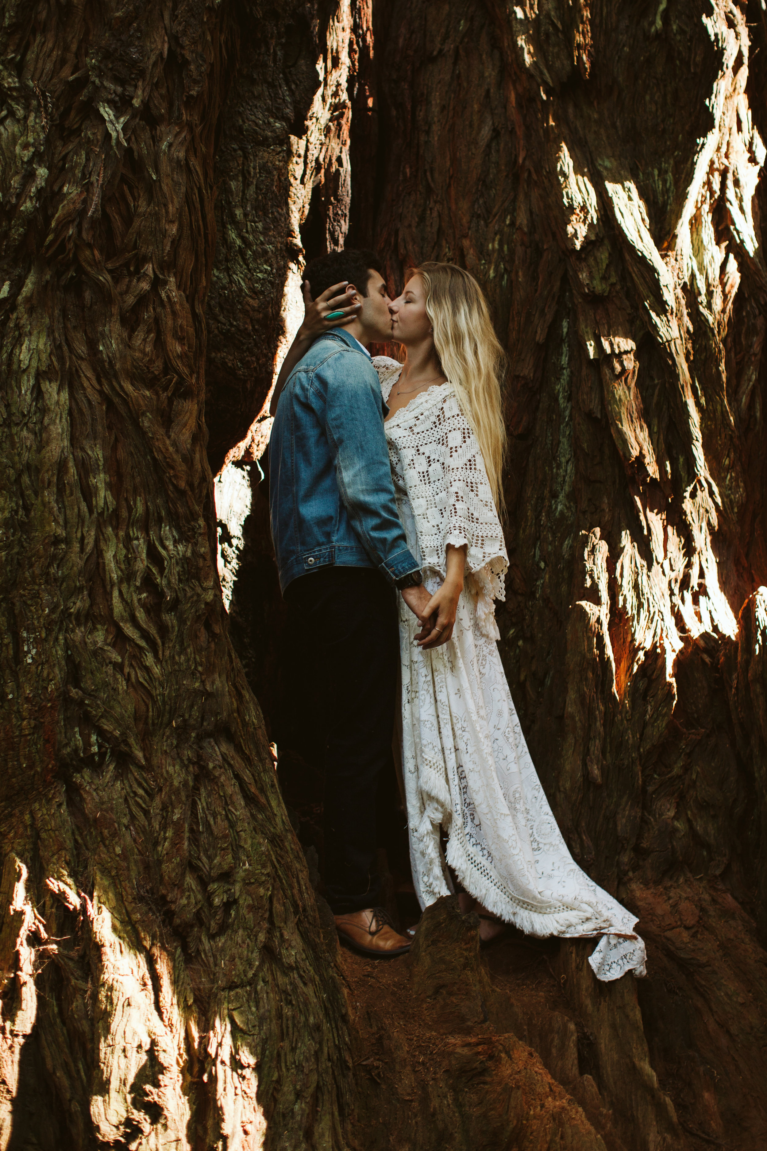 Redwoods_Elopement_Engagement_PNW_SouthernOregon_NorthernCalifornia_ (34 of 42).jpg