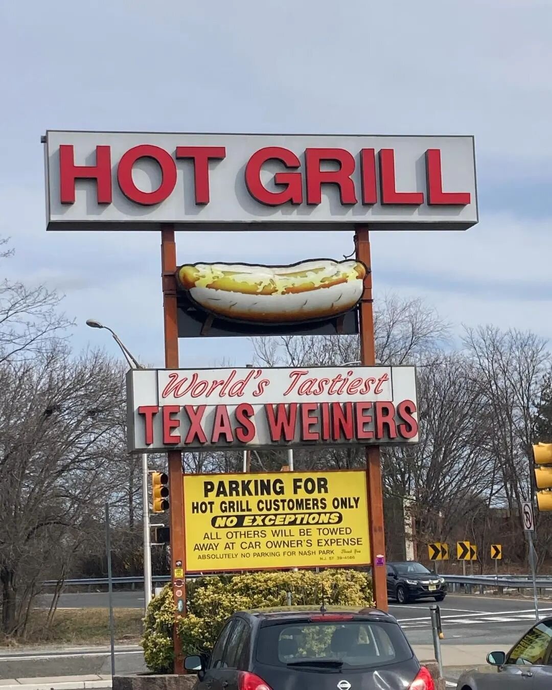 Thanks for the love, Jon! 

Happy Valentine's Galentine's Palentine's to Everyone out there! WE LOVE YOU! Give us a ❤ below if you love us too! 

#thehotgrillofficial #thehotgrillclifton #669lexingtonave #CliftonNJ #worldstastiesttexasweiners #oneall