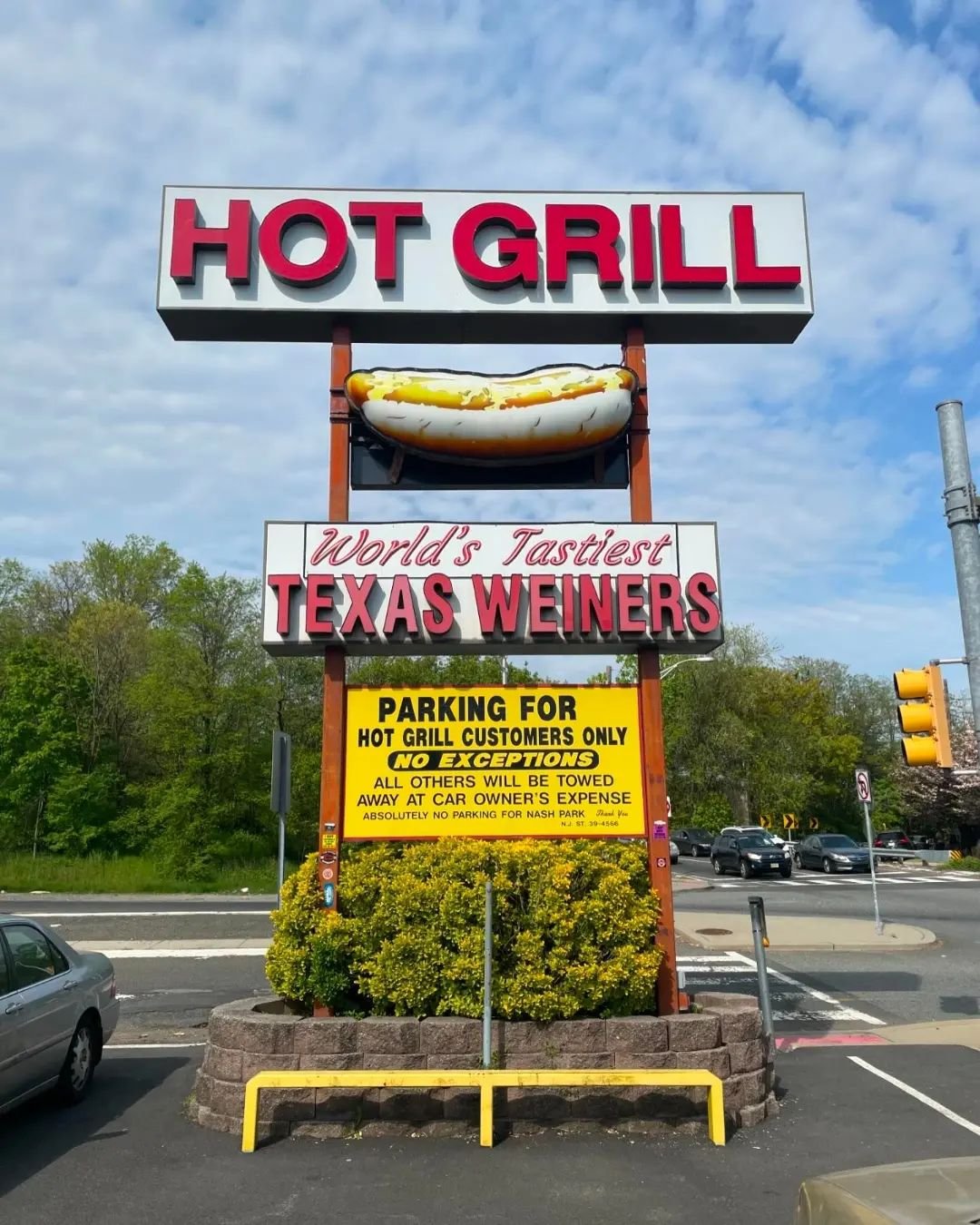 Thanks for stopping by The Hot Grill, Rob! 

#thehotgrillofficial #thehotgrillclifton #669lexingtonave
#cliftonnj #worldstastiesttexasweiners #onealltheway

Reposted from @robthomas9190